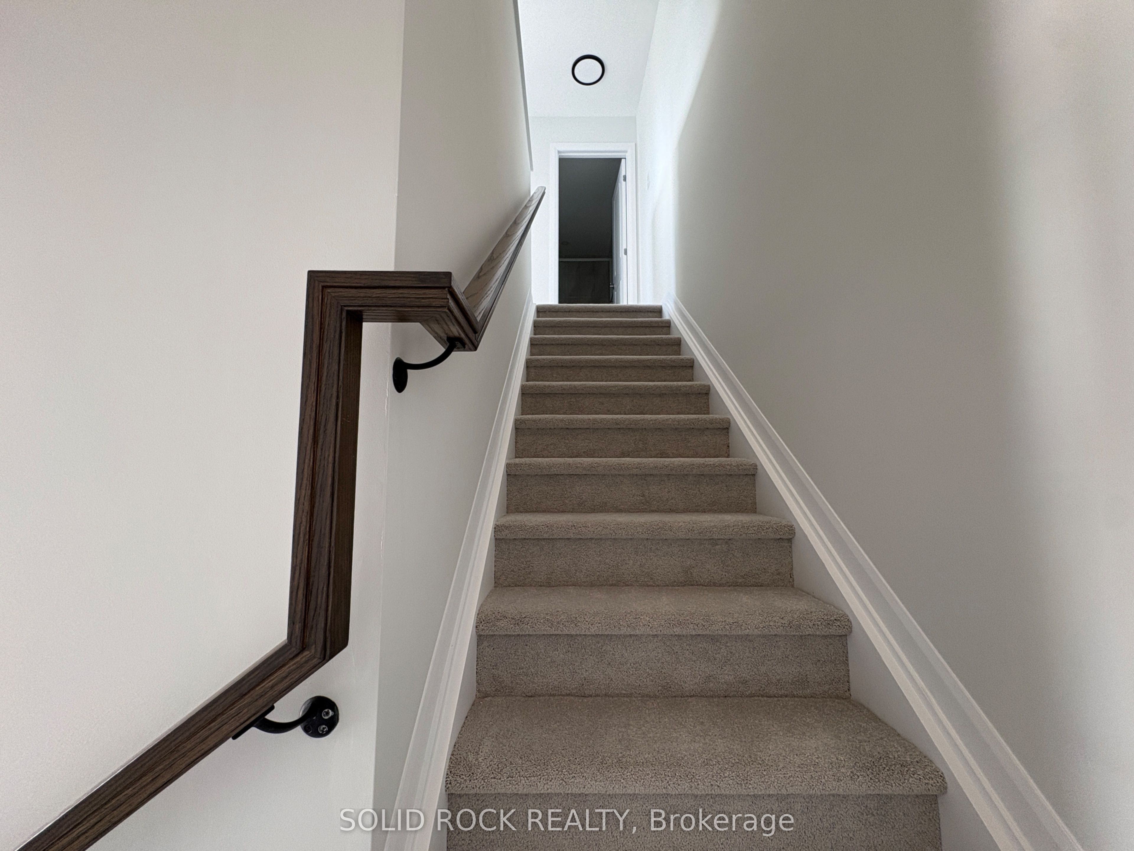 1001 Glenroy Gilbert Drive 18 Property Photo 20