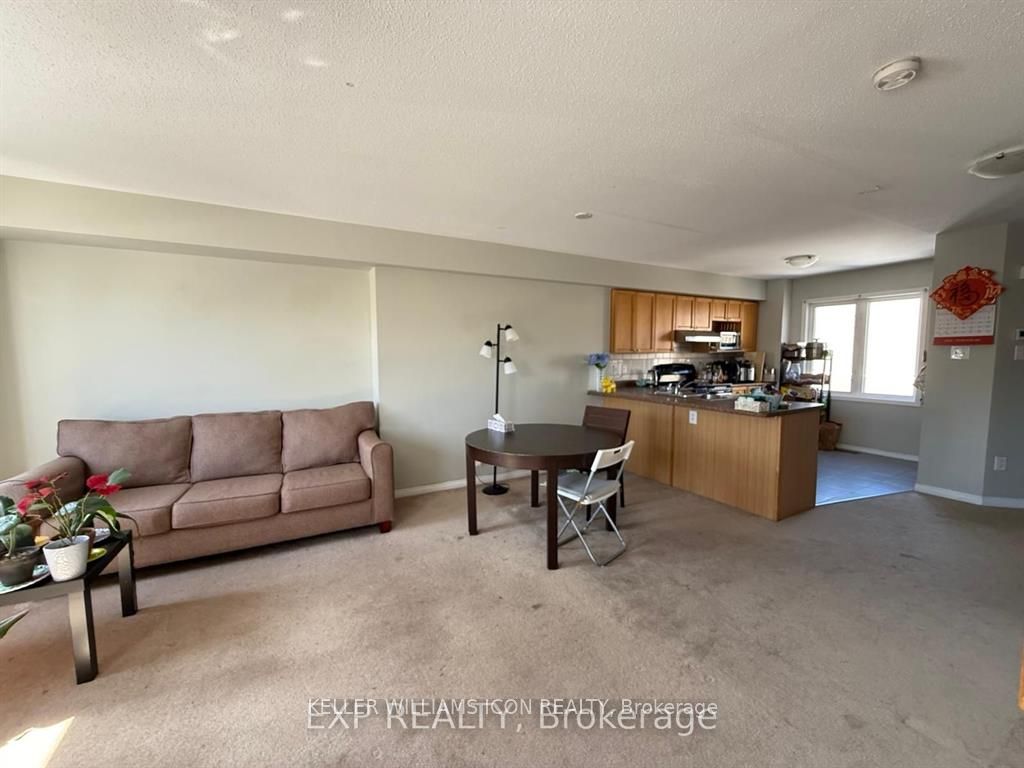 374 Moffat Pond Court Property Photo 5