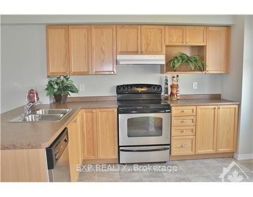 374 Moffat Pond Court Property Photo 8