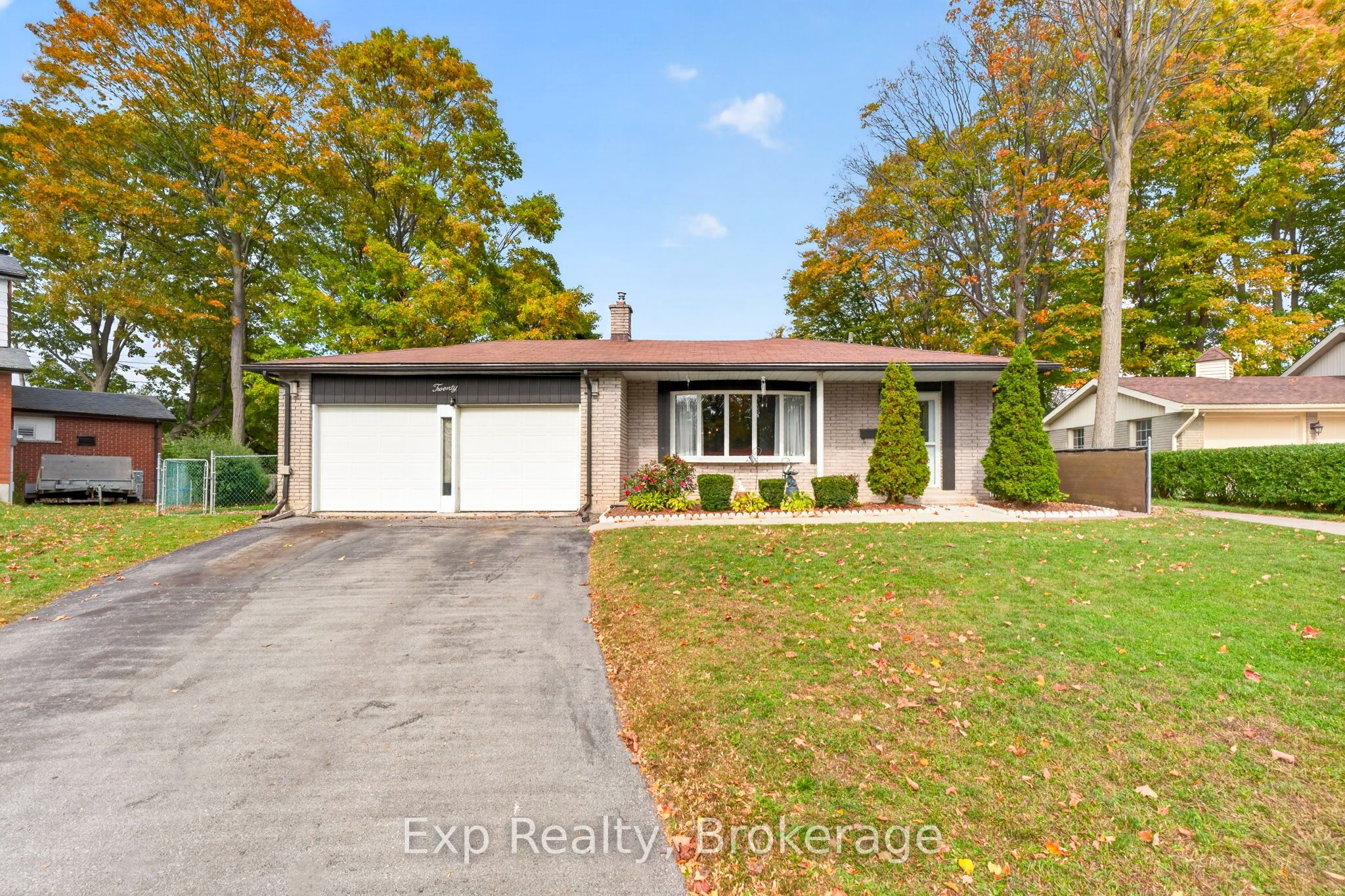 20 Westmount Court Property Photo 1