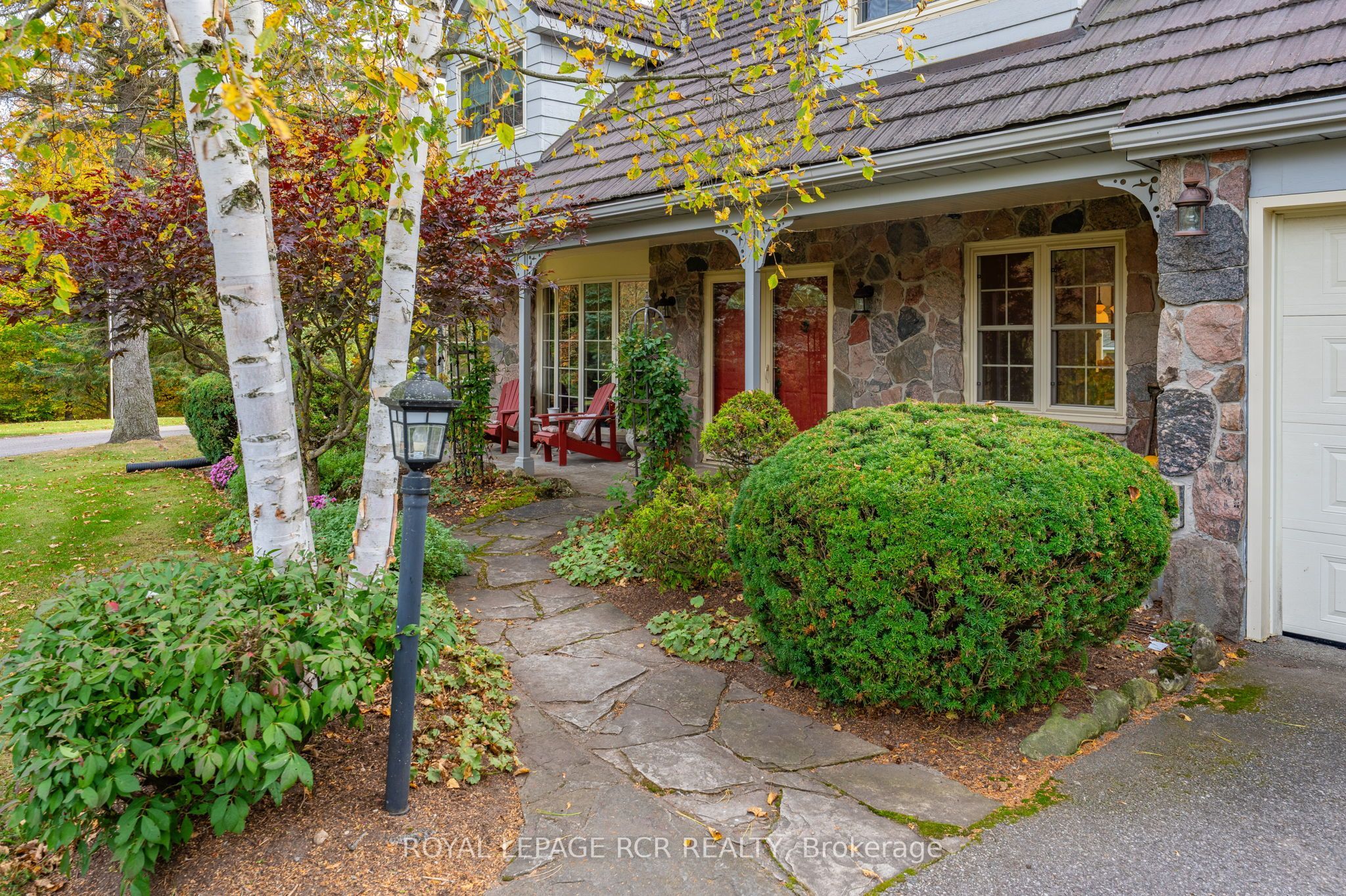 333070 7th Line Property Photo 4