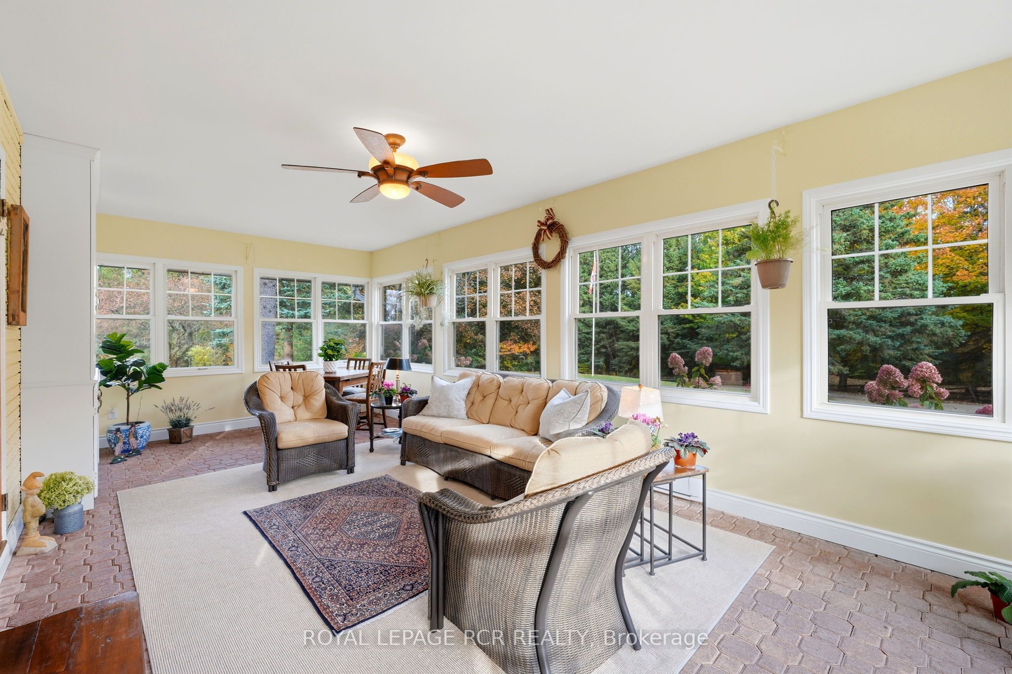 333070 7th Line Property Photo 18