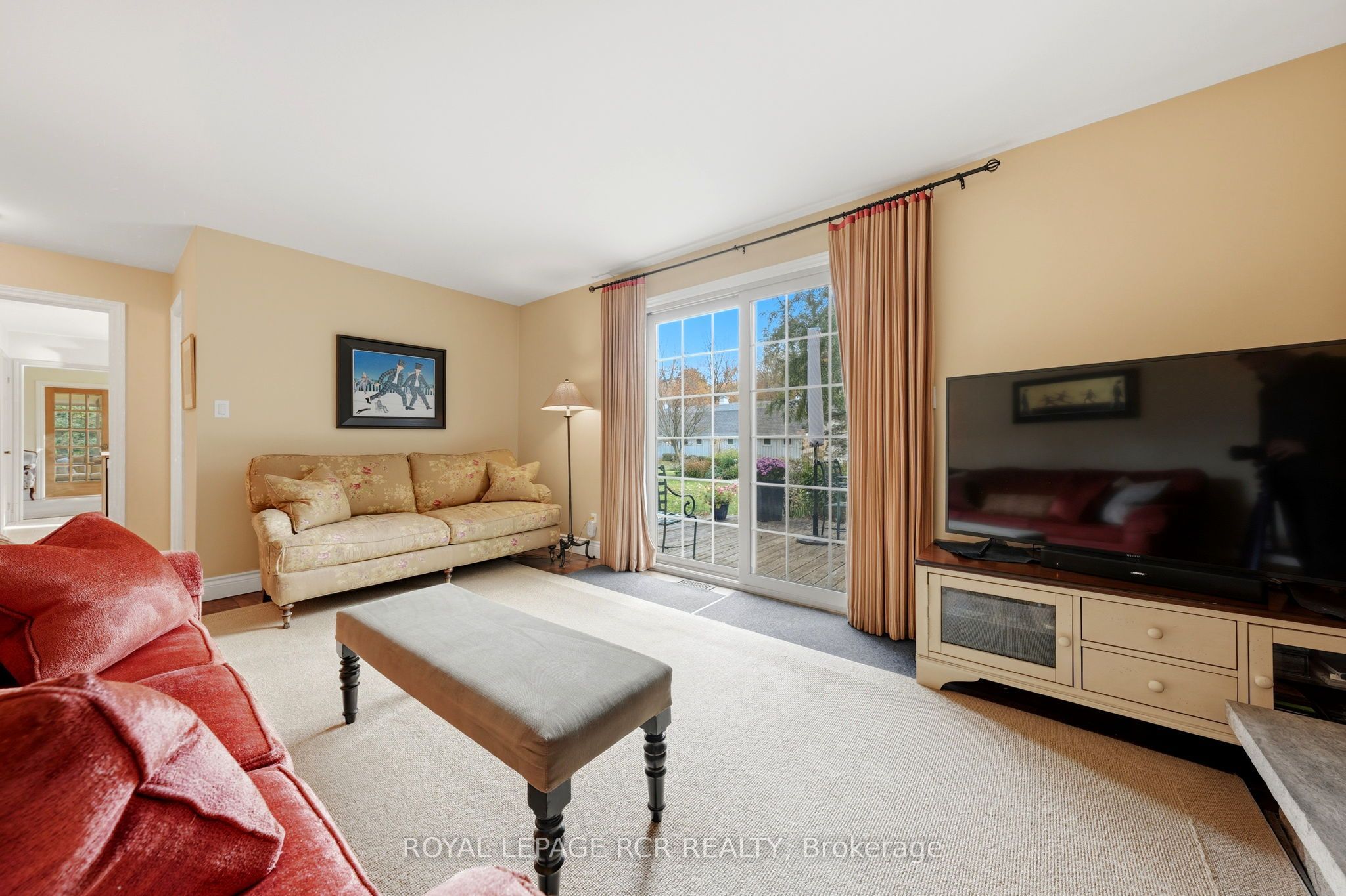 333070 7th Line Property Photo 31