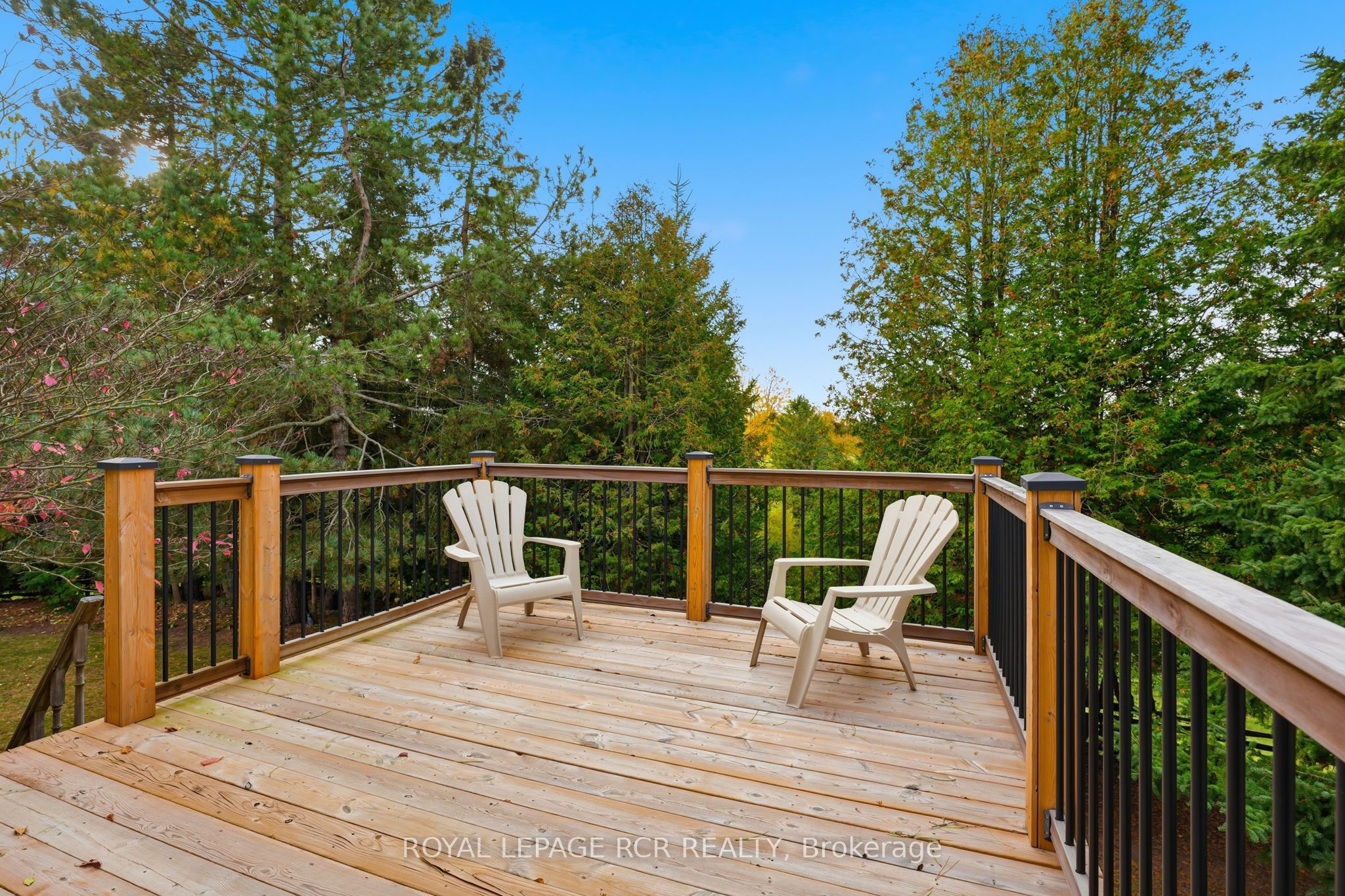 333070 7th Line Property Photo 39