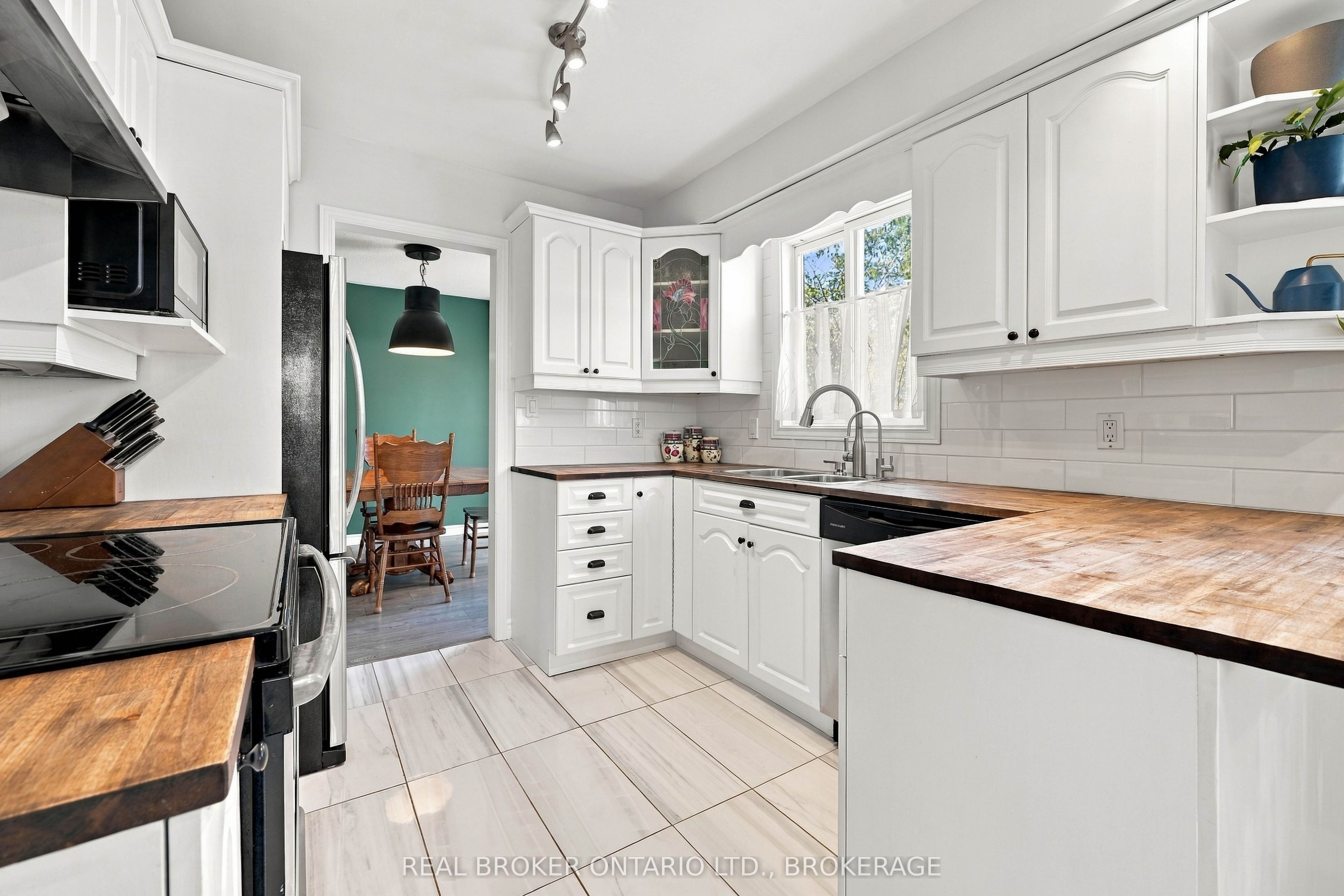 65 Barbara Street Property Photo 12
