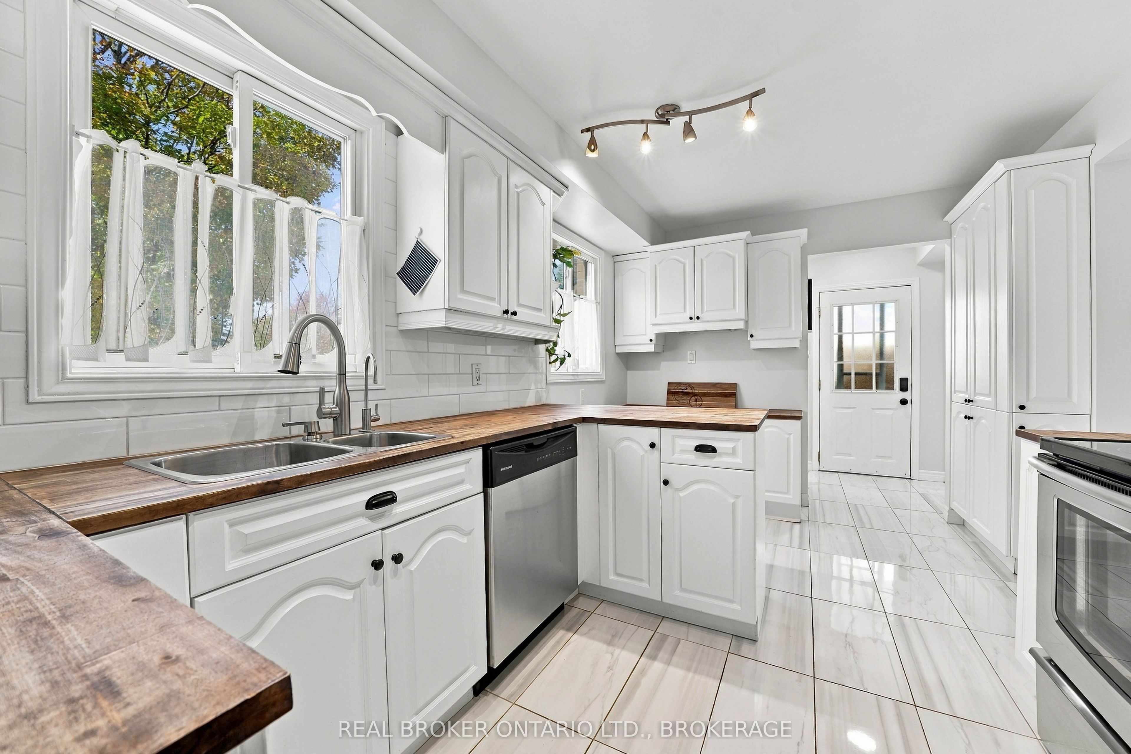 65 Barbara Street Property Photo 13
