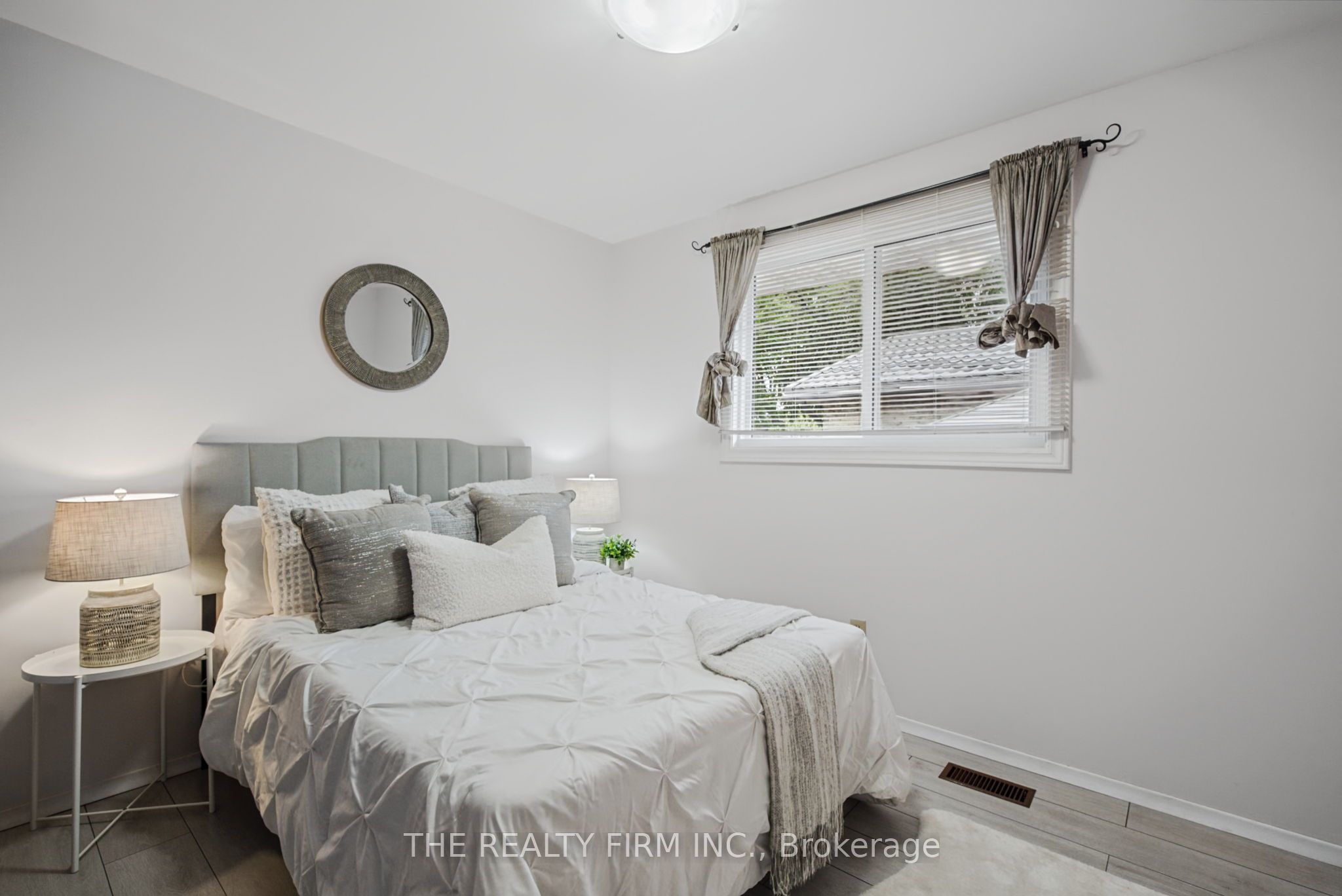 52 Barrett Crescent Property Photo 12