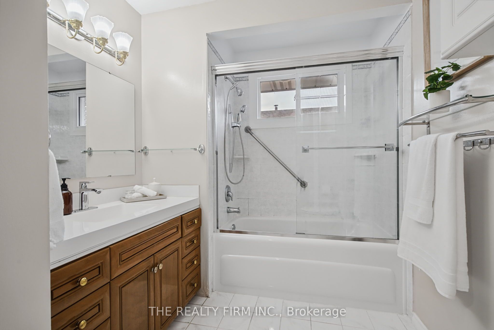 52 Barrett Crescent Property Photo 15
