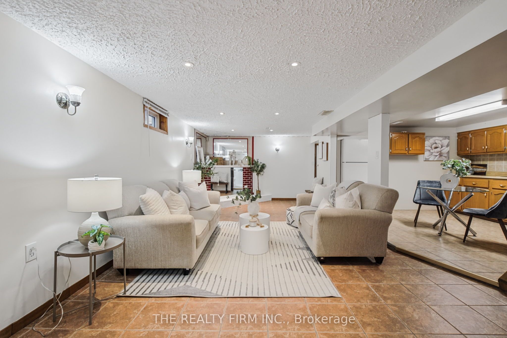 52 Barrett Crescent Property Photo 17