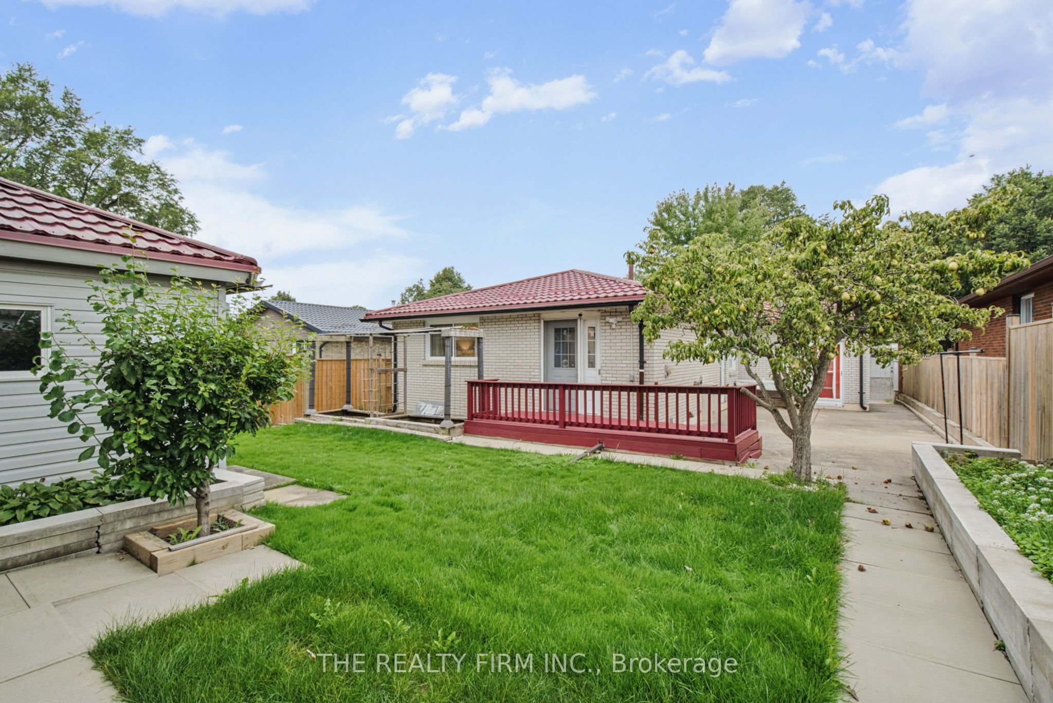 52 Barrett Crescent Property Photo 29