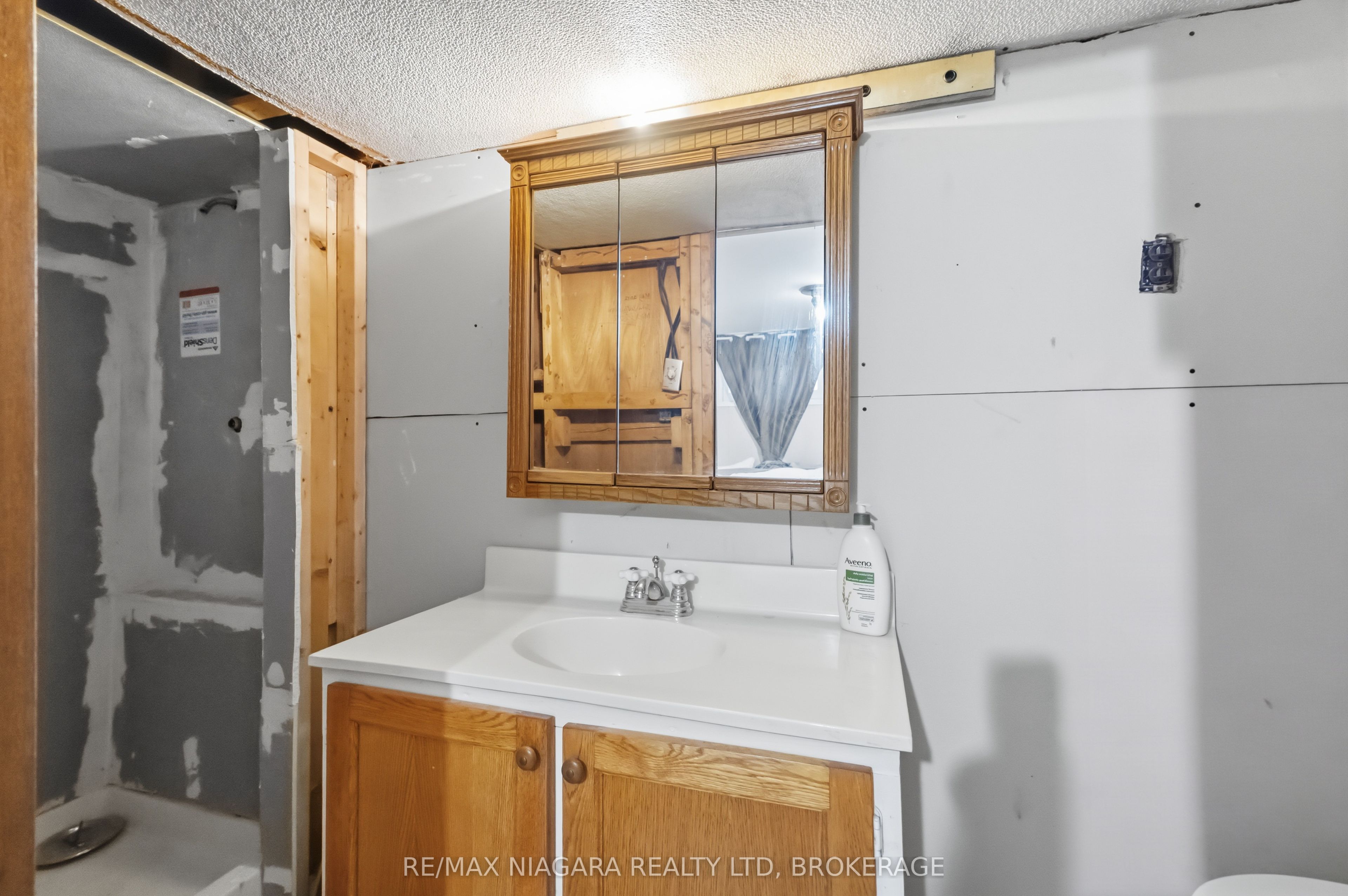 4 Walker Avenue Property Photo 24