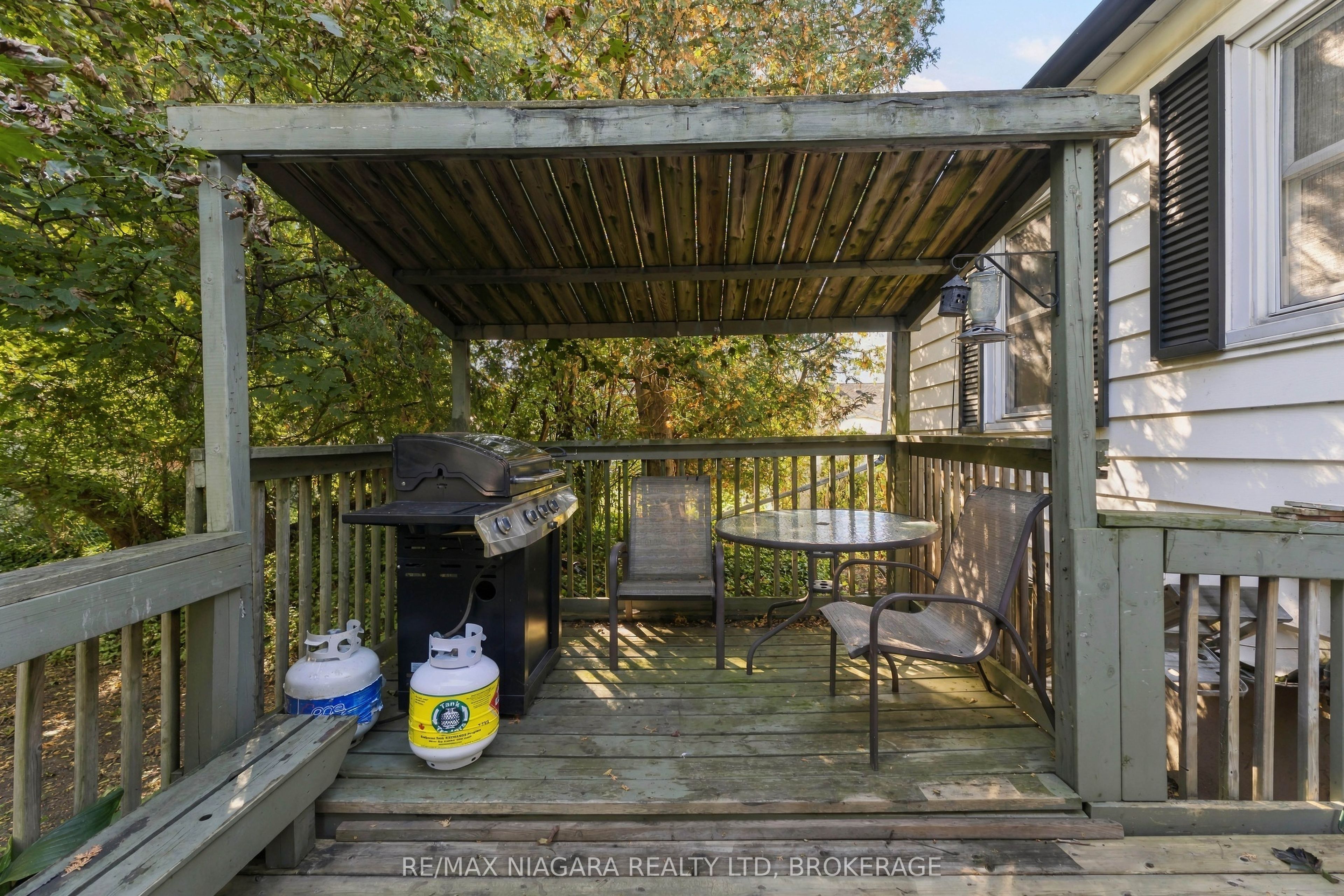 4 Walker Avenue Property Photo 27