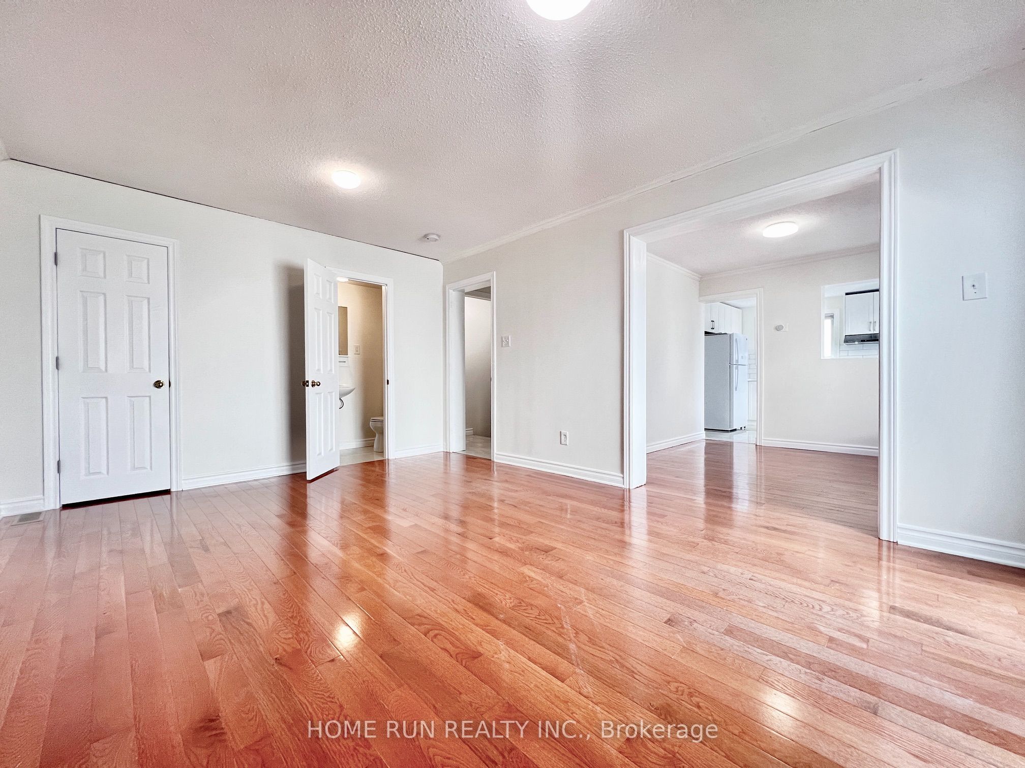 3240 Southgate Road W 54 Property Photo 6