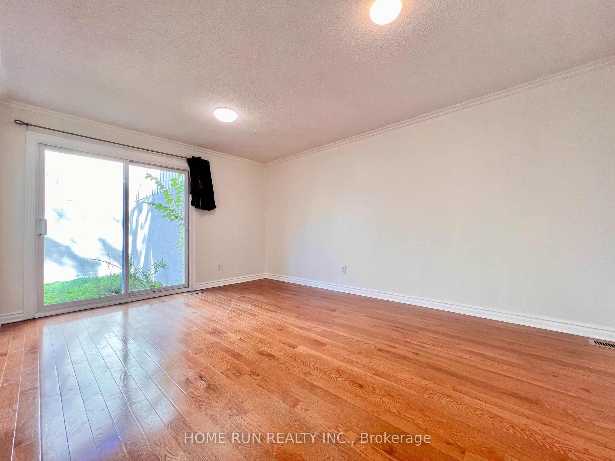 3240 Southgate Road W 54 Property Photo 7