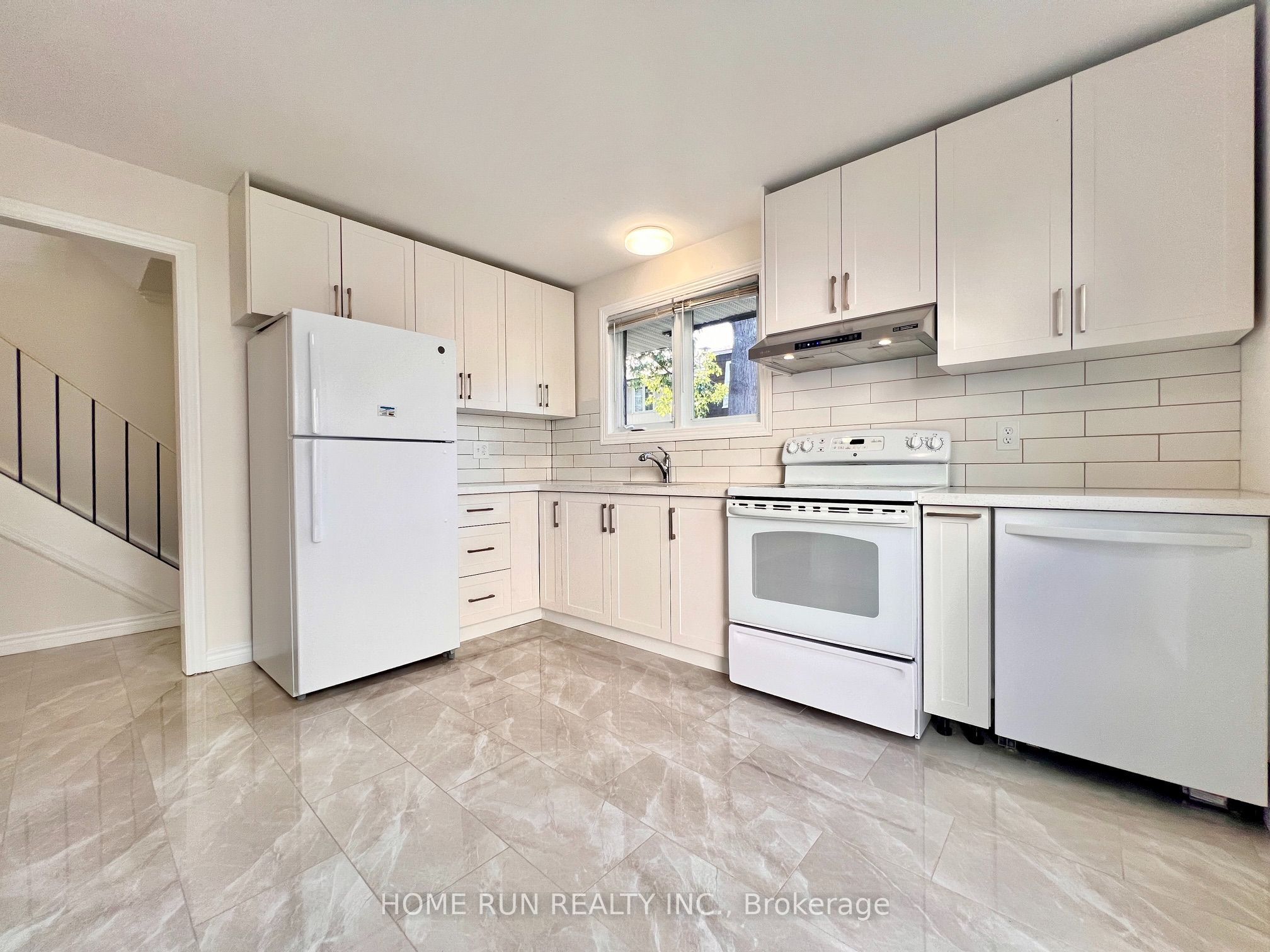 3240 Southgate Road W 54 Property Photo 11