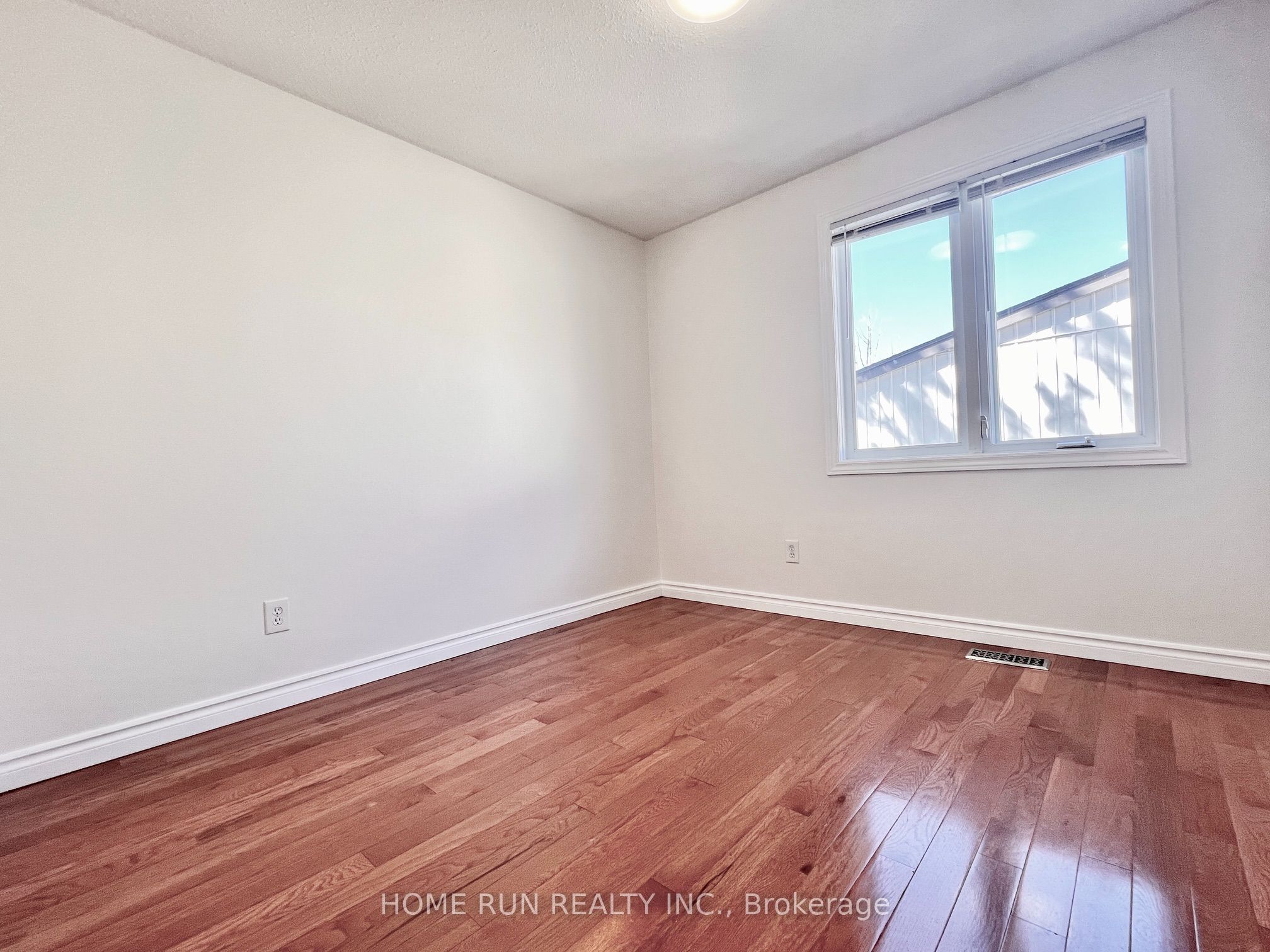 3240 Southgate Road W 54 Property Photo 16