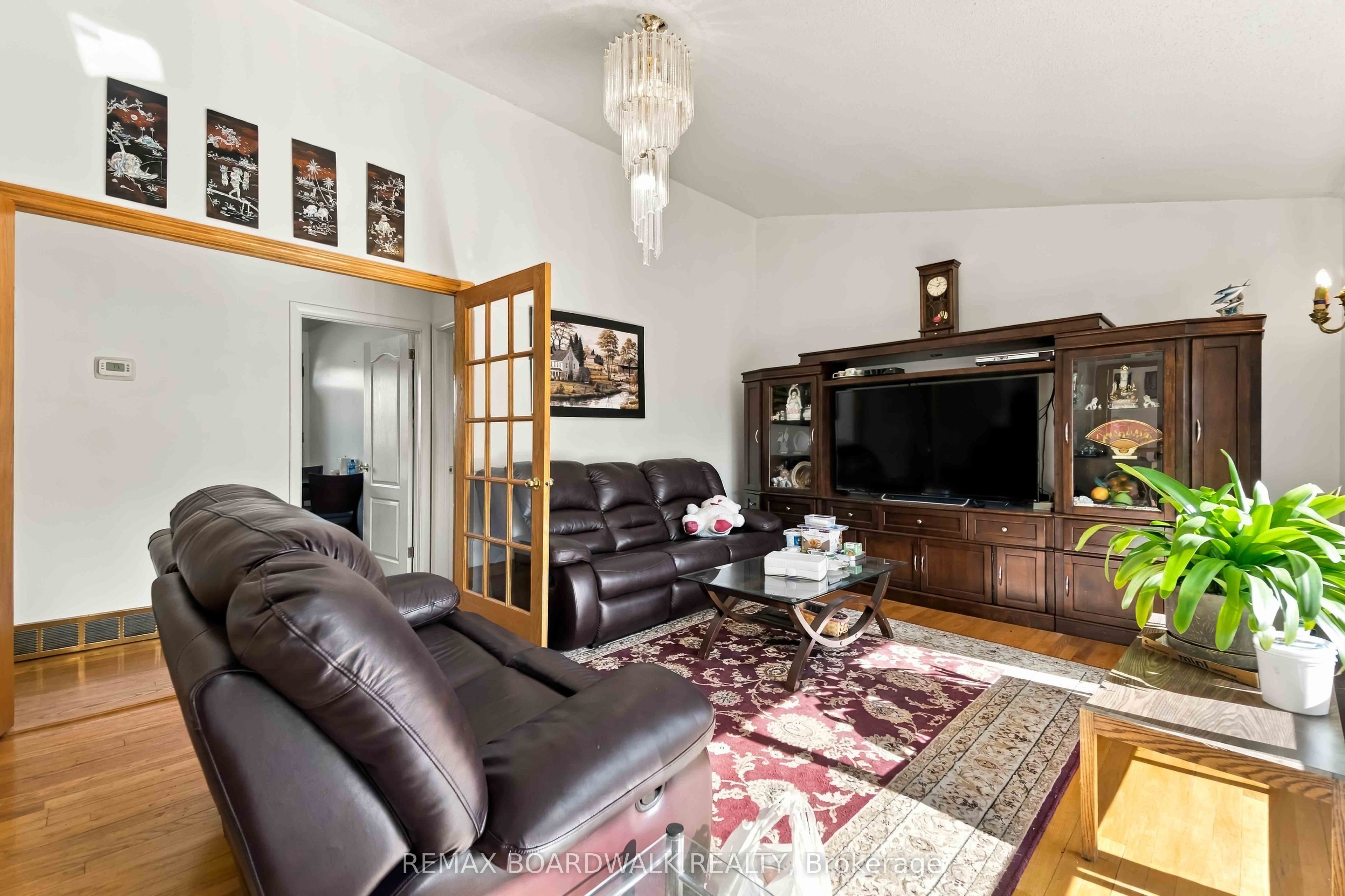 2173 Carnegie Street Property Photo 2