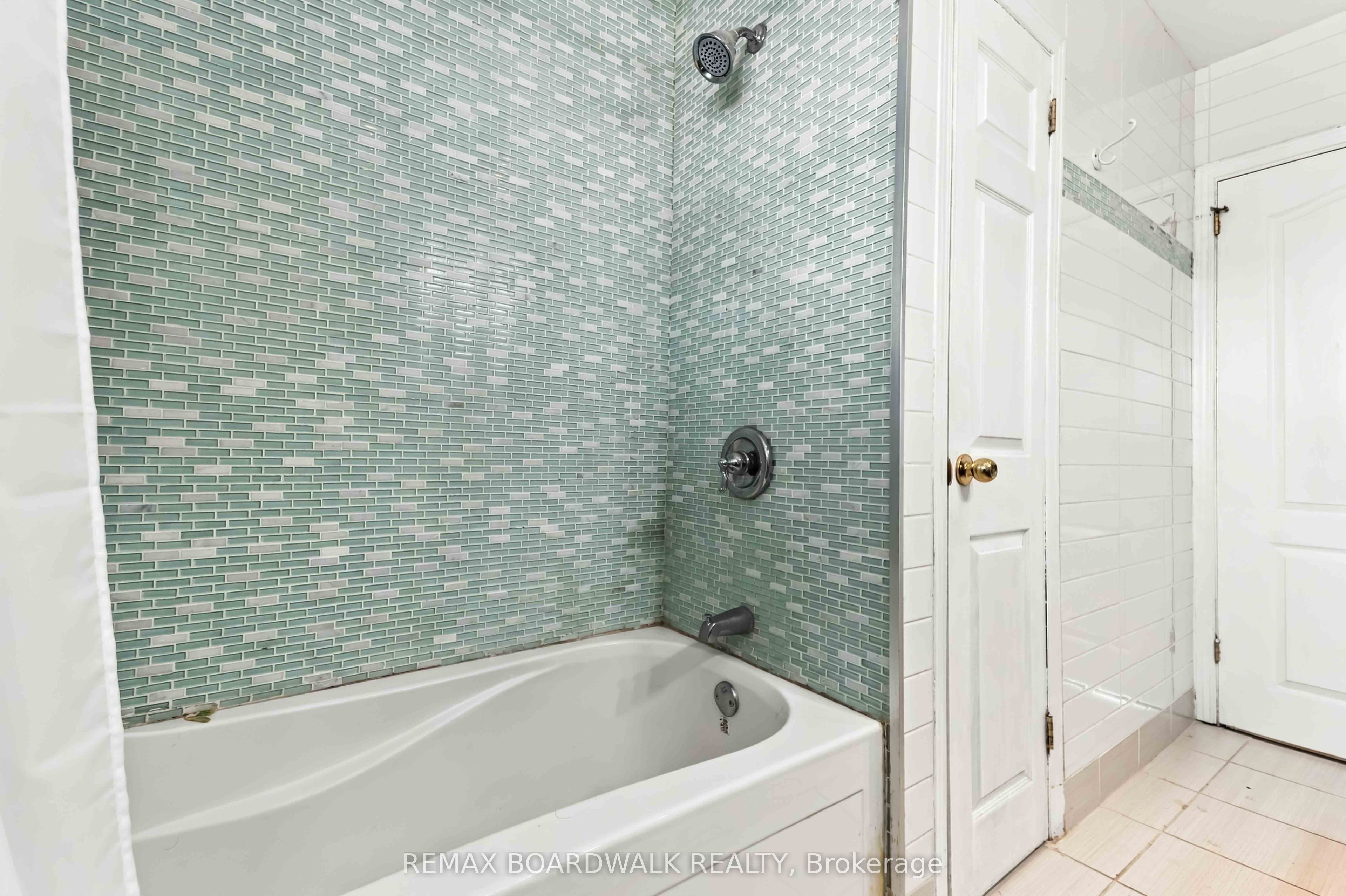 2173 Carnegie Street Property Photo 13