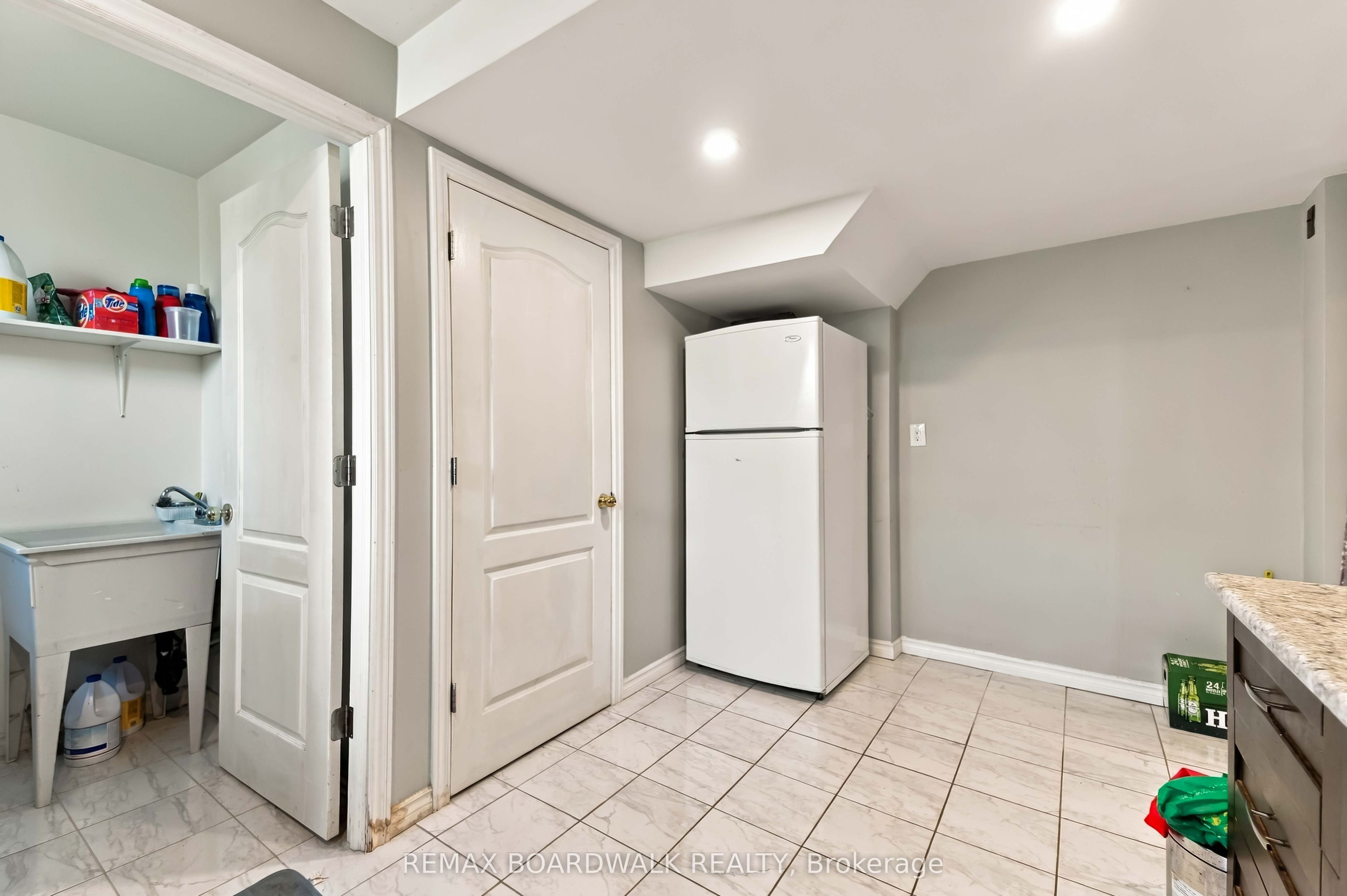 2173 Carnegie Street Property Photo 28
