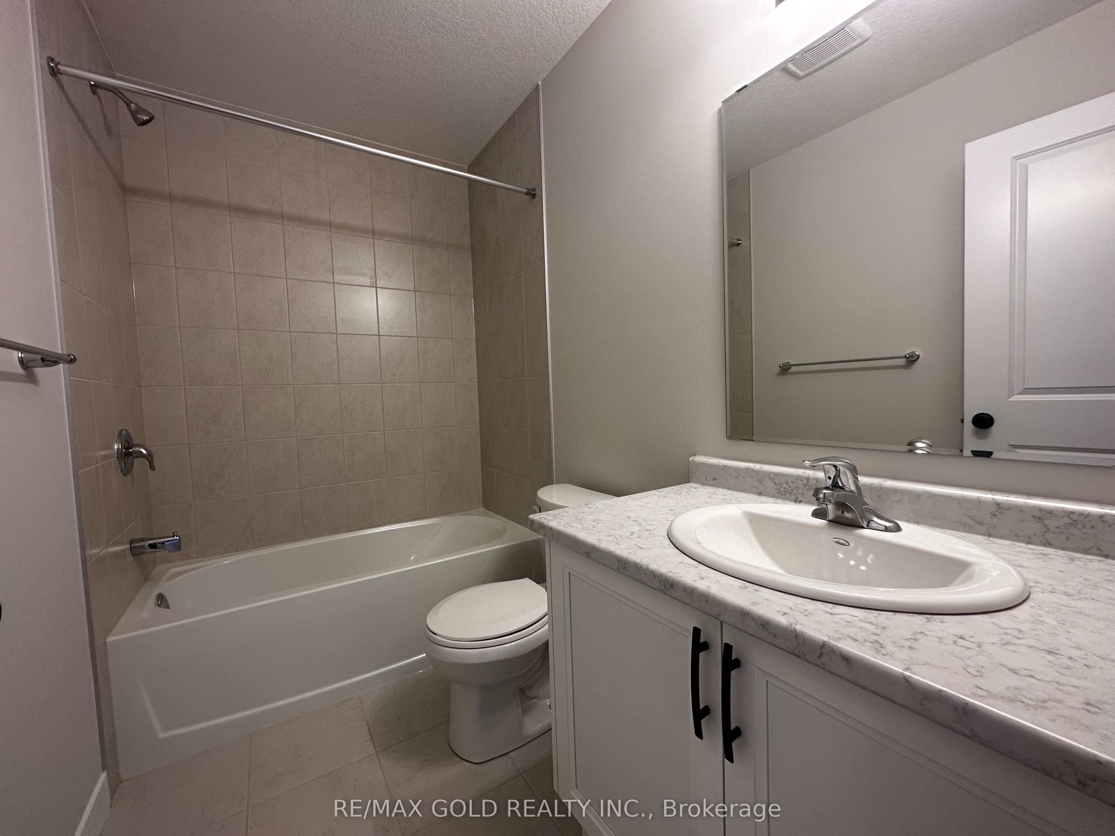 17 Wilkinson Avenue Property Photo 12