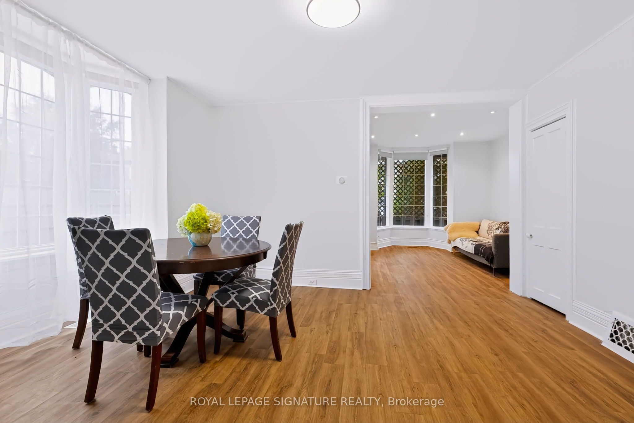 80 Tisdale Street N Property Photo 5