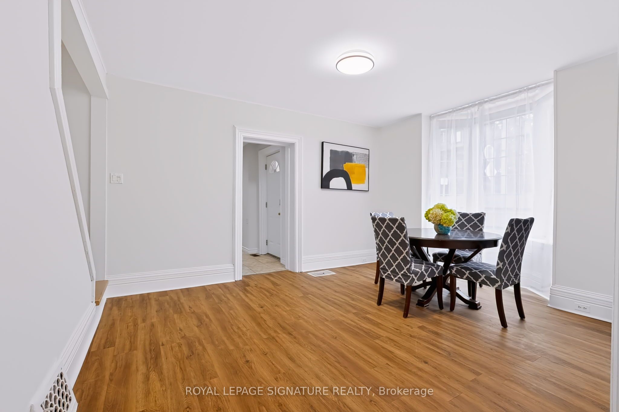 80 Tisdale Street N Property Photo 6