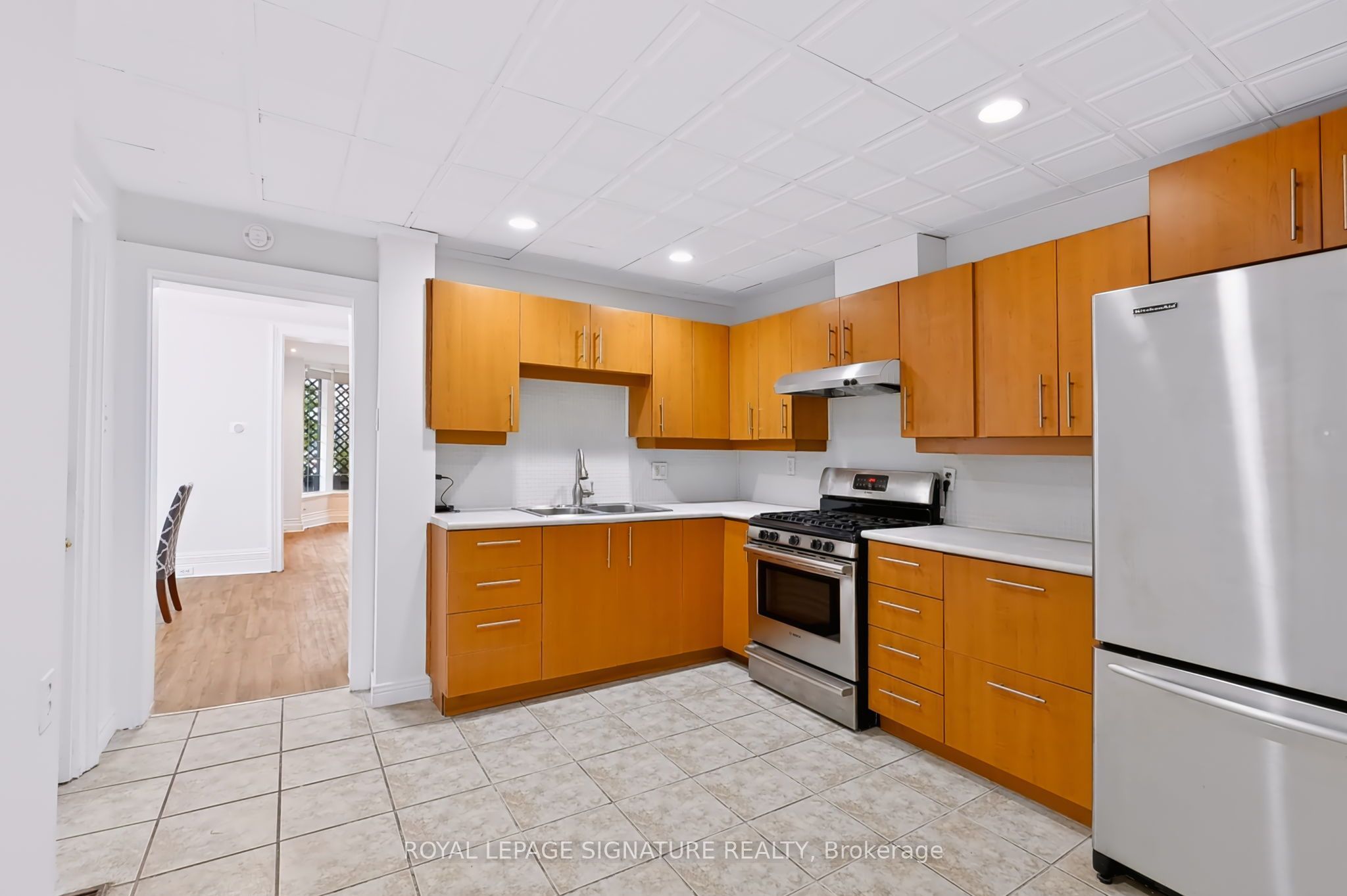 80 Tisdale Street N Property Photo 8