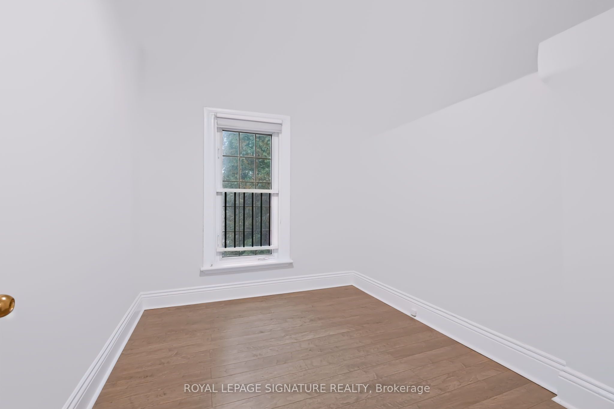 80 Tisdale Street N Property Photo 20