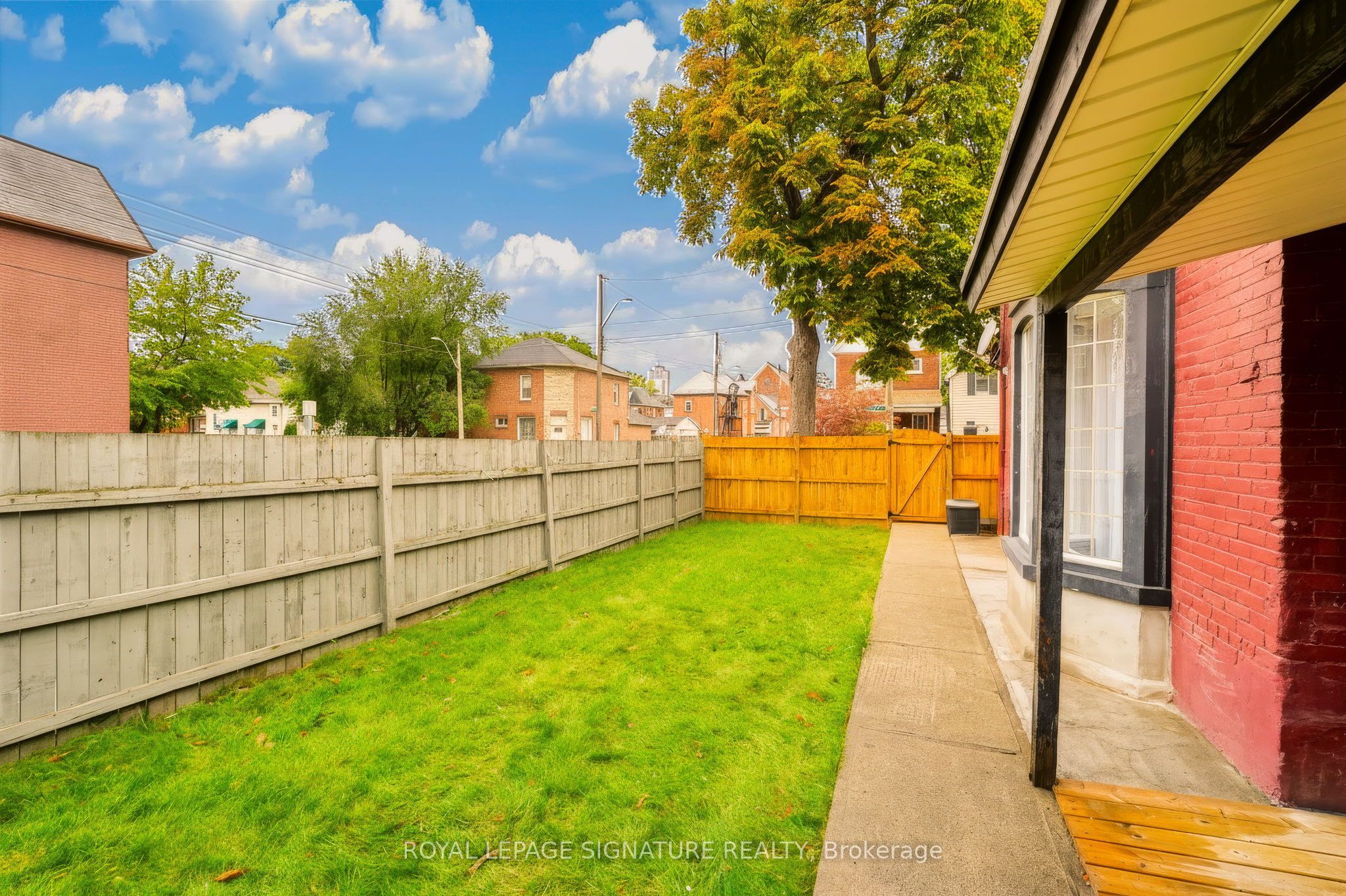 80 Tisdale Street N Property Photo 21