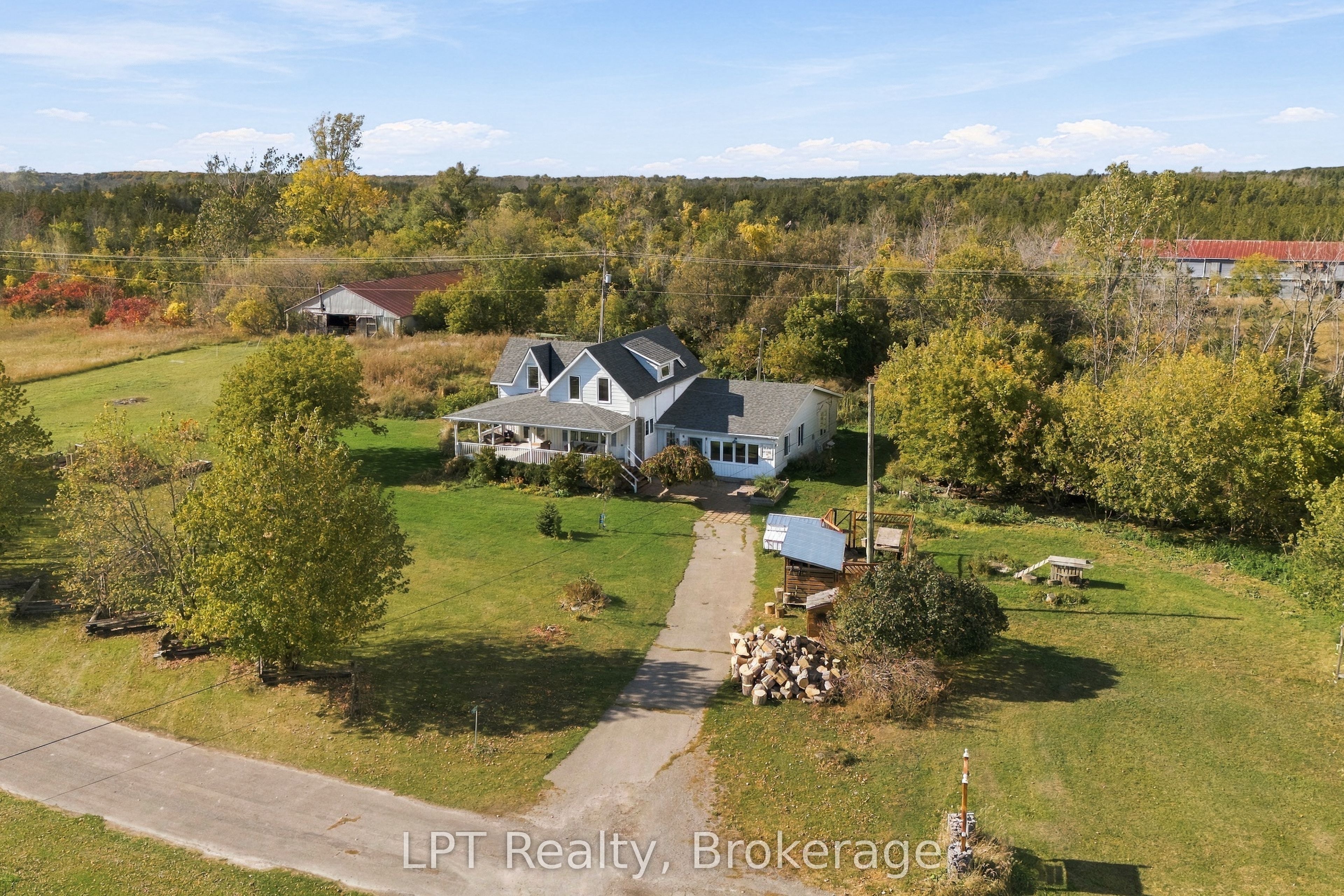 3857 County 8 Road Property Photo 2