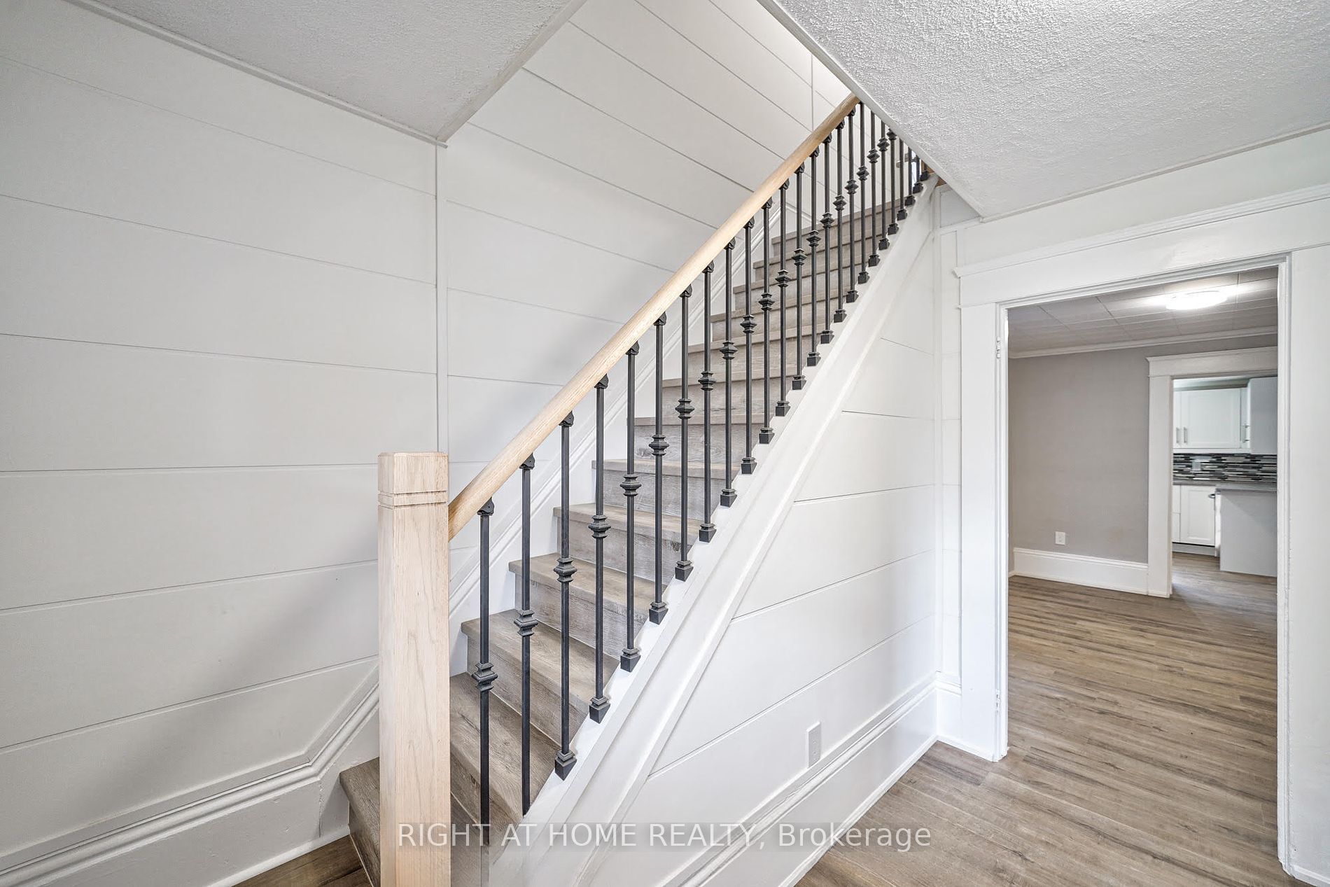 15 Asher Street Property Photo 6