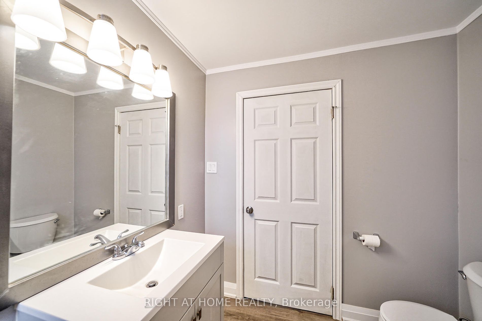 15 Asher Street Property Photo 9