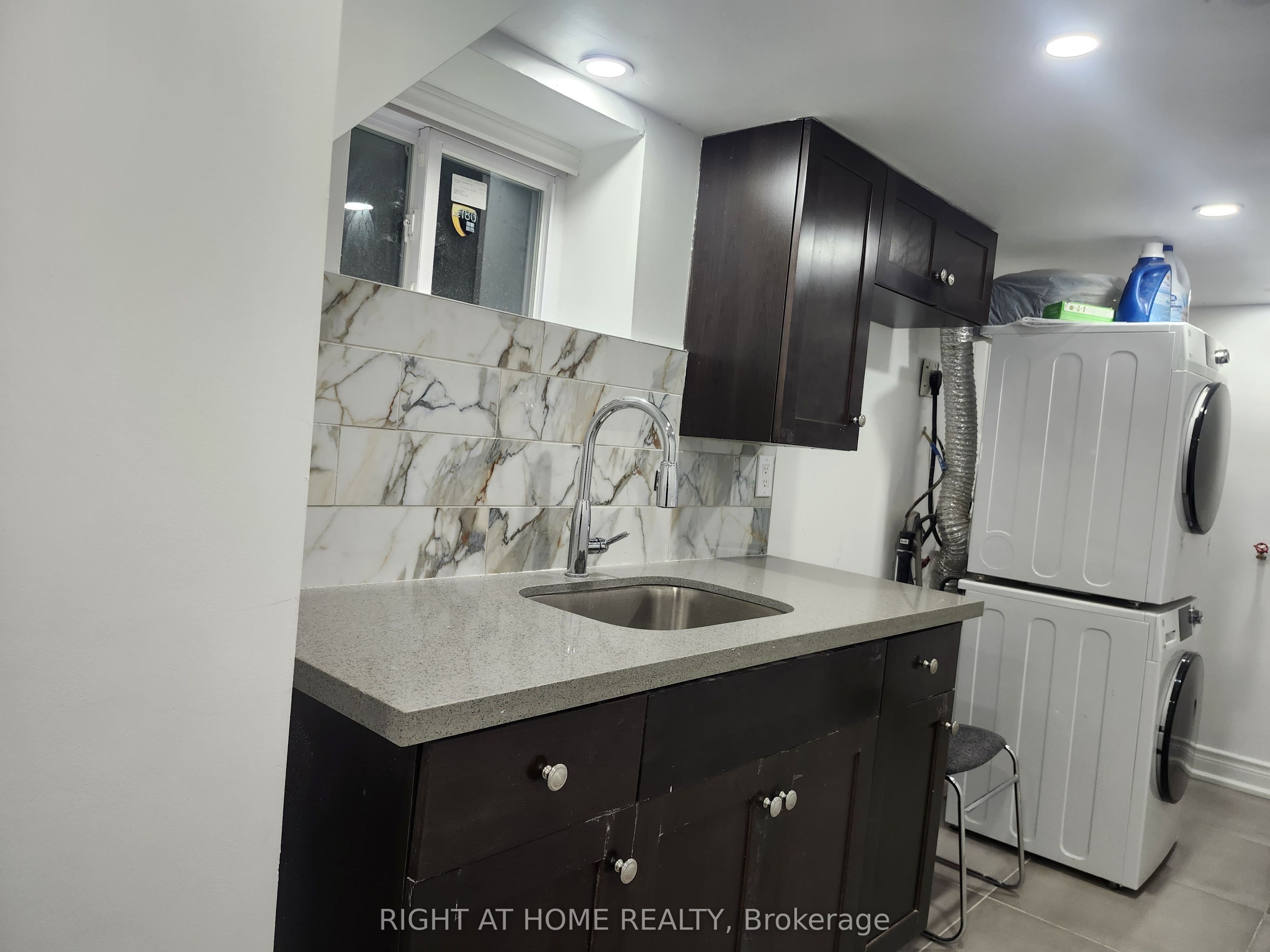 15 Asher Street Property Photo 15