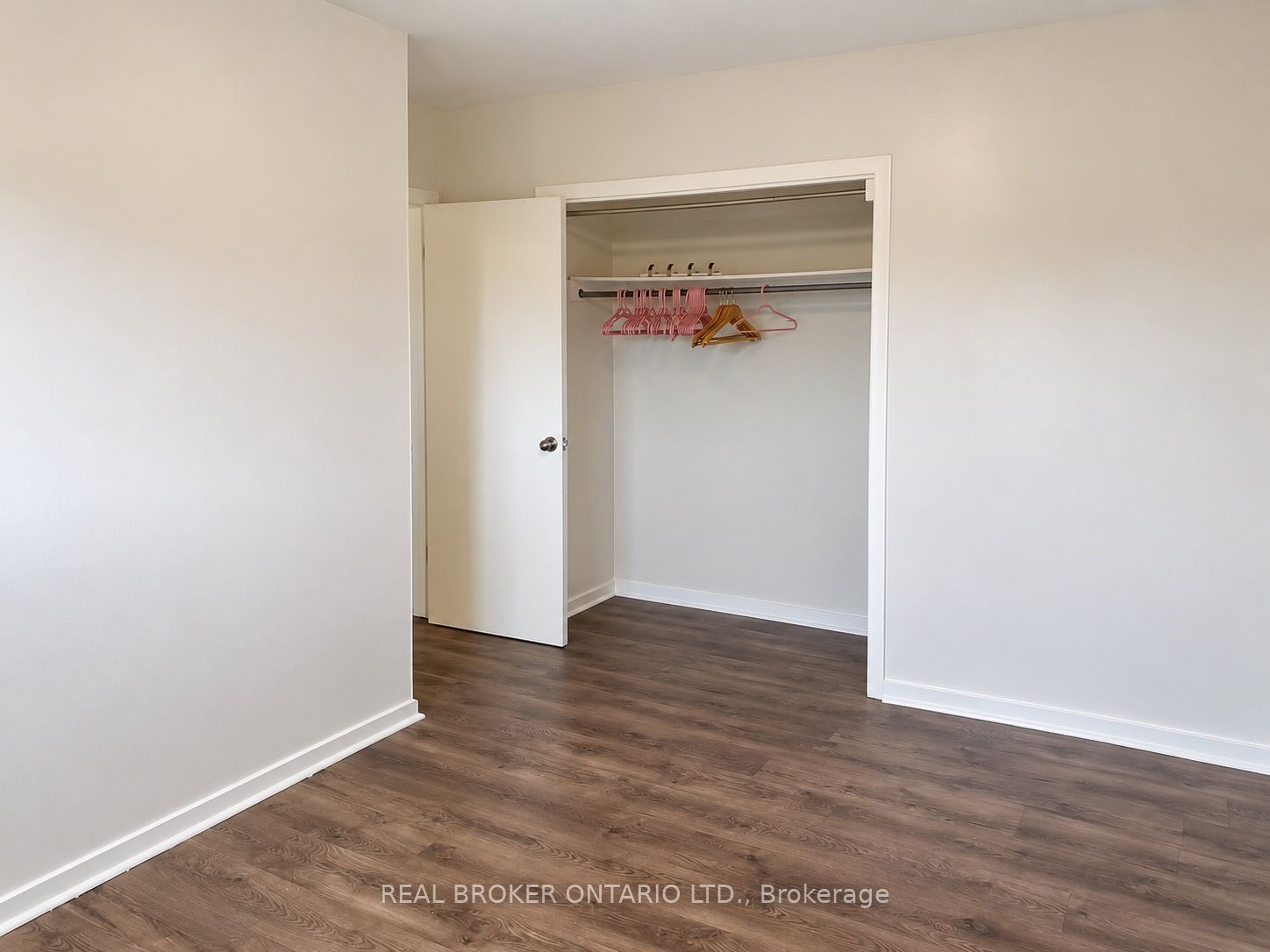 49 Thompson Avenue Property Photo 13