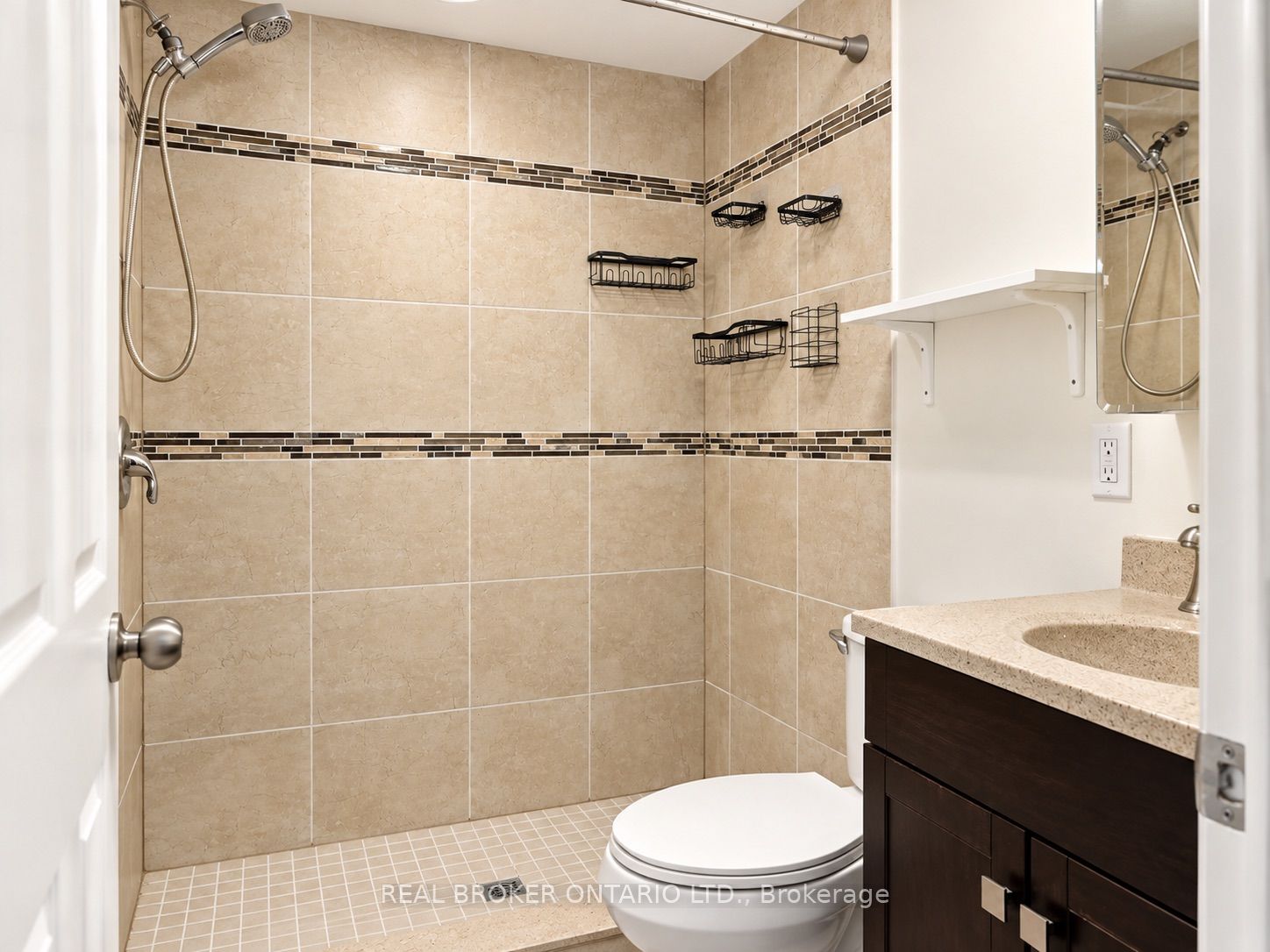 49 Thompson Avenue Property Photo 20