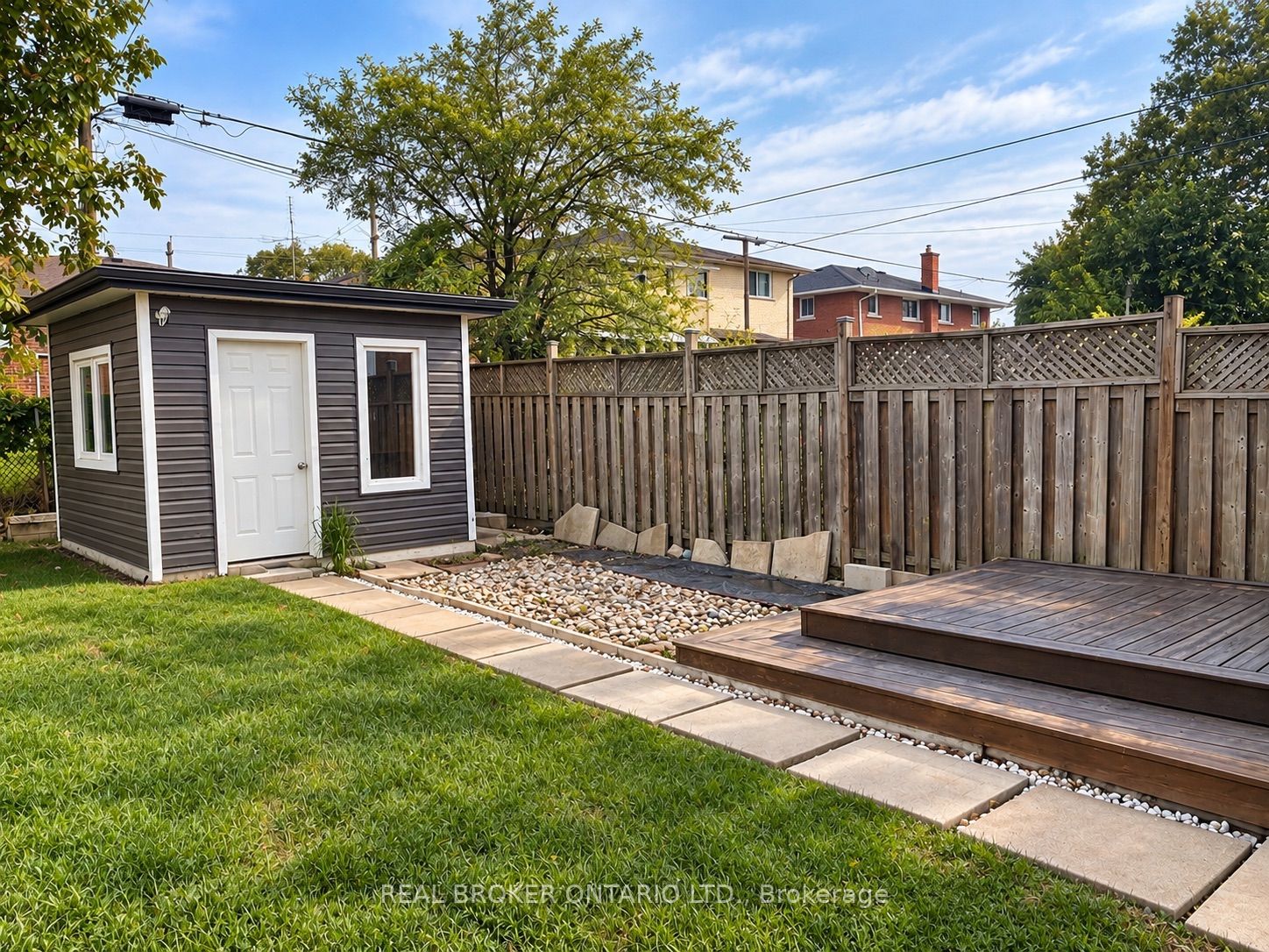 49 Thompson Avenue Property Photo 21