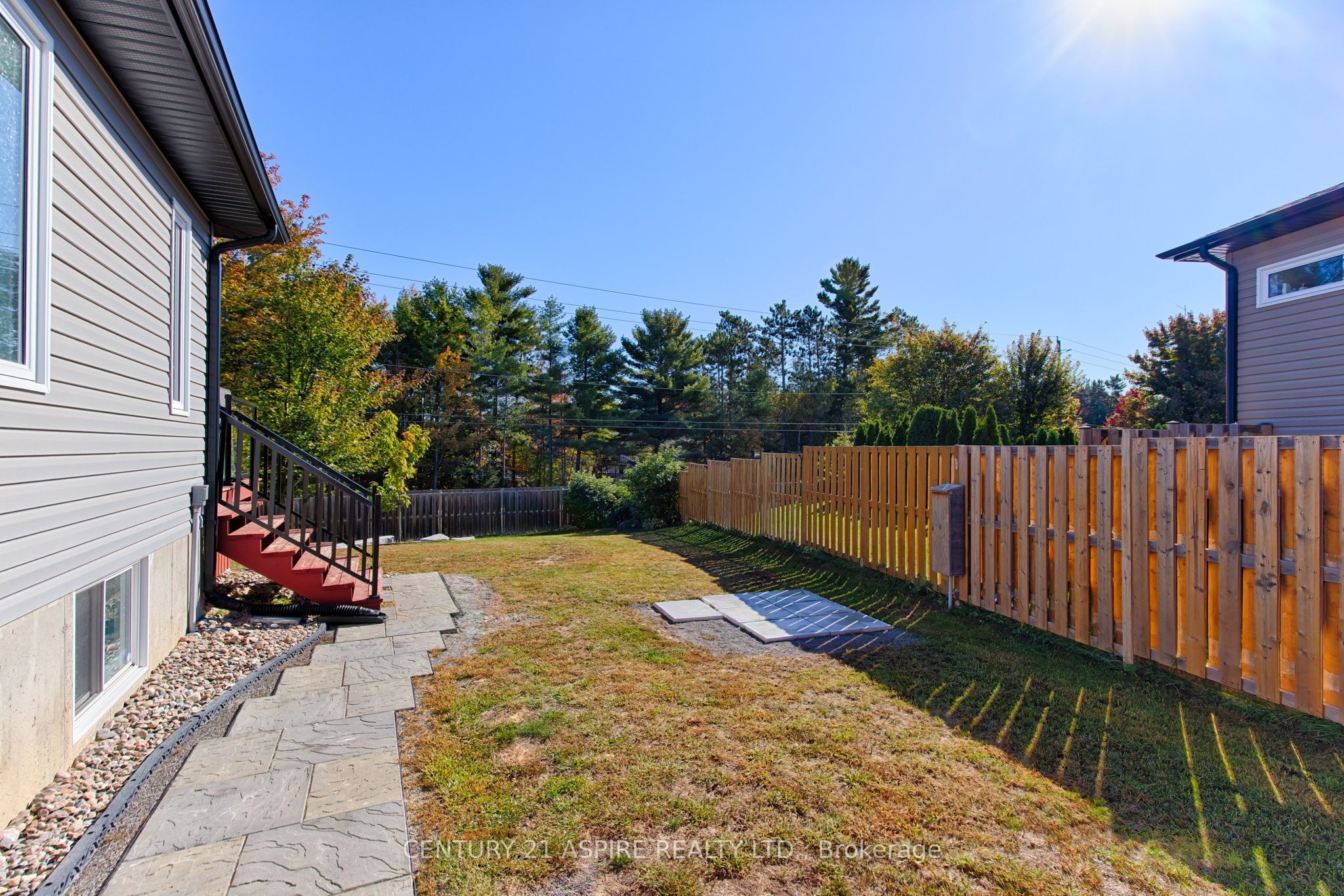 59 Noble Crescent Property Photo 42