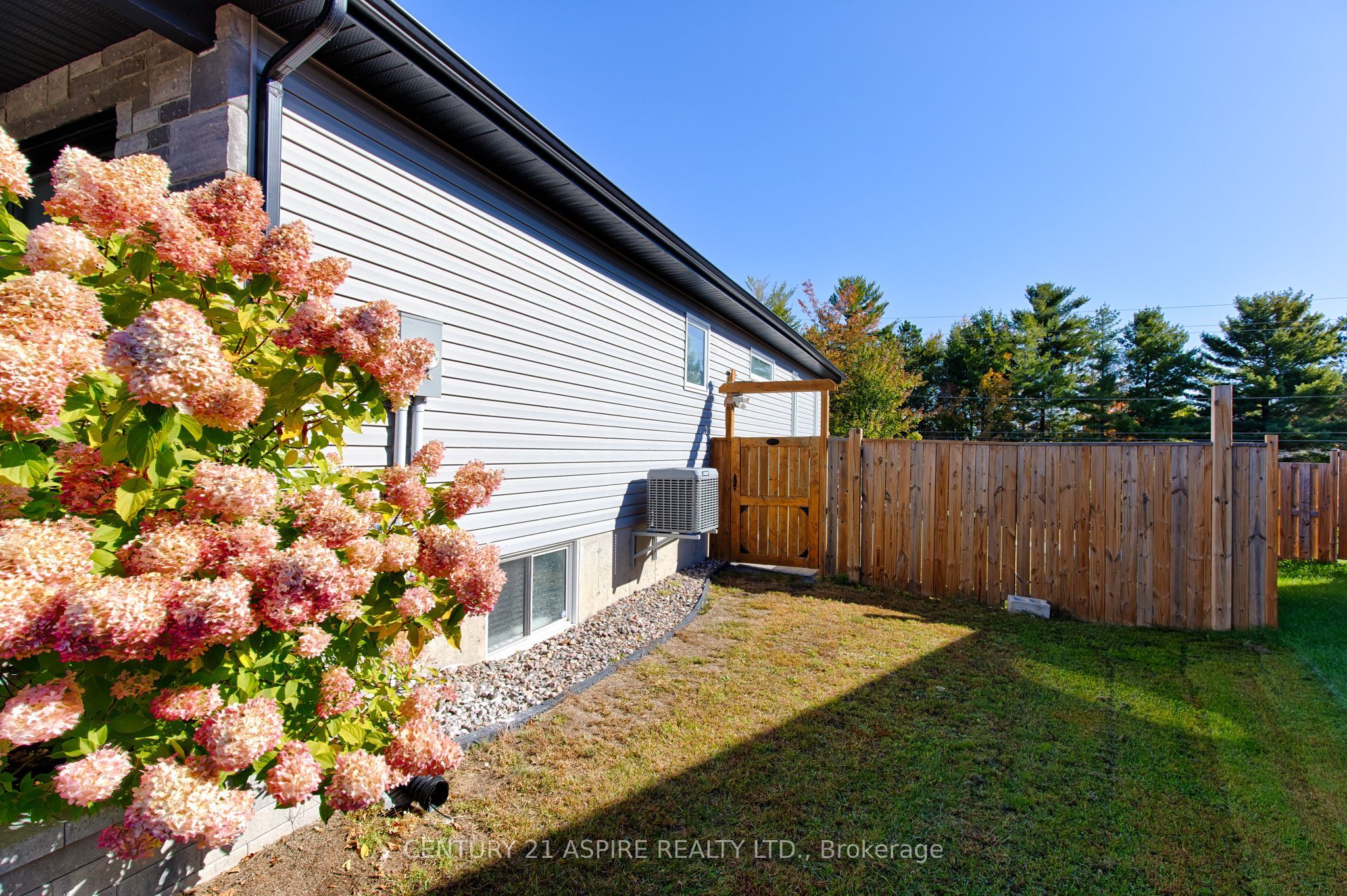 59 Noble Crescent Property Photo 43