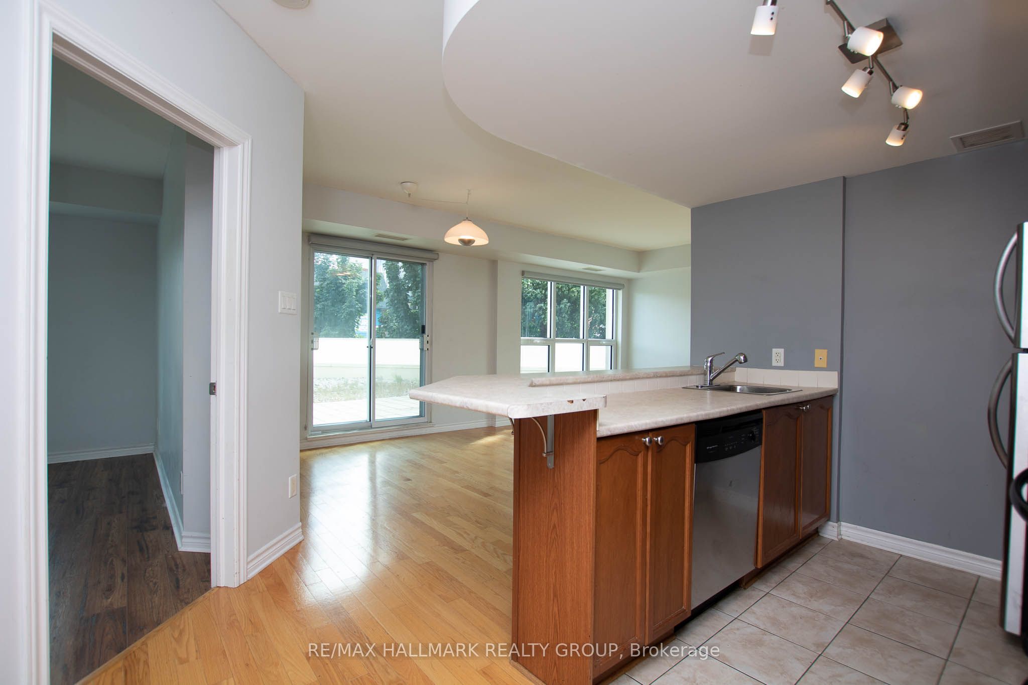 200 Rideau Street 207 Property Photo 8