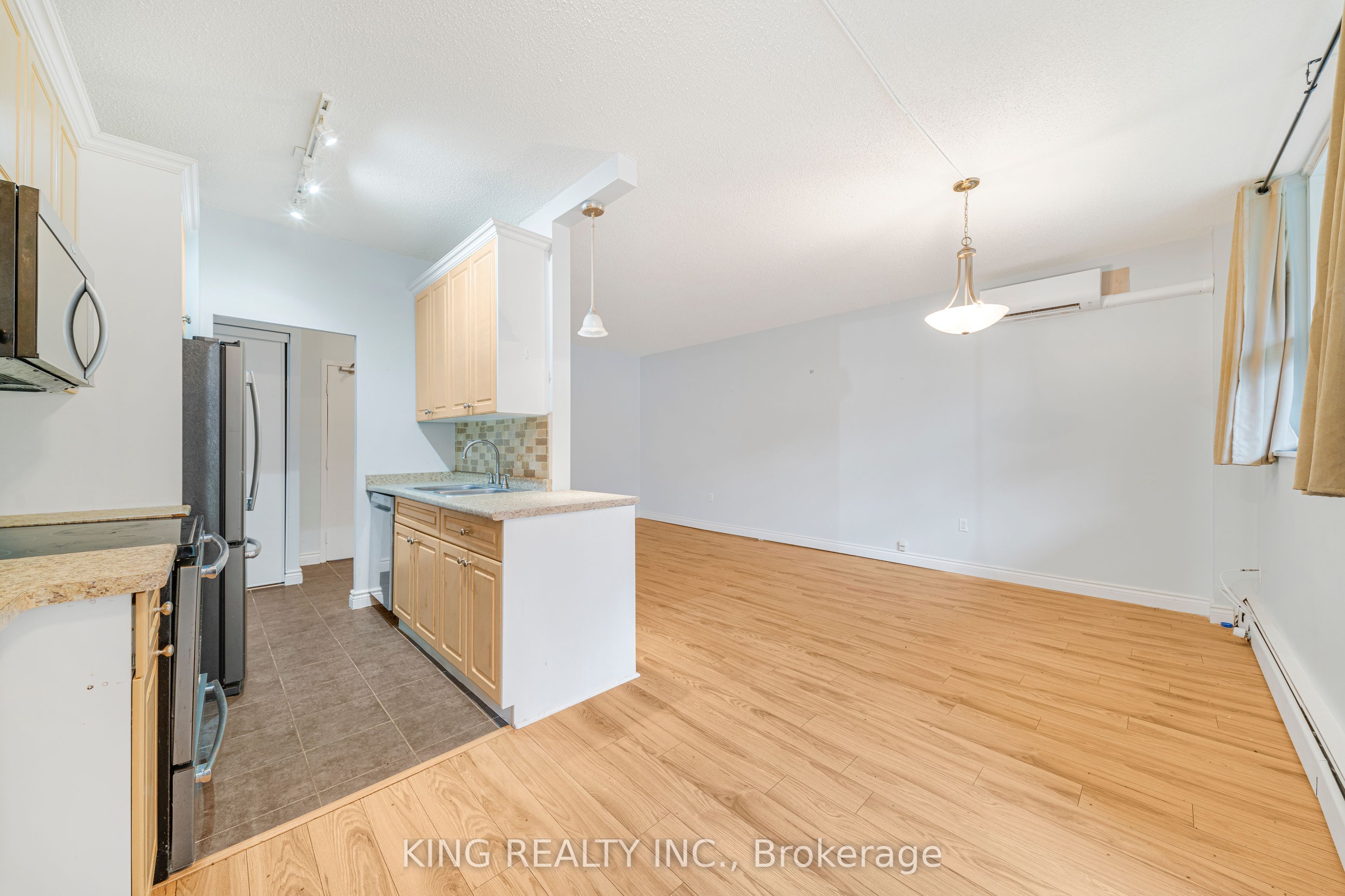 6390 Huggins Street 107 Property Photo 14