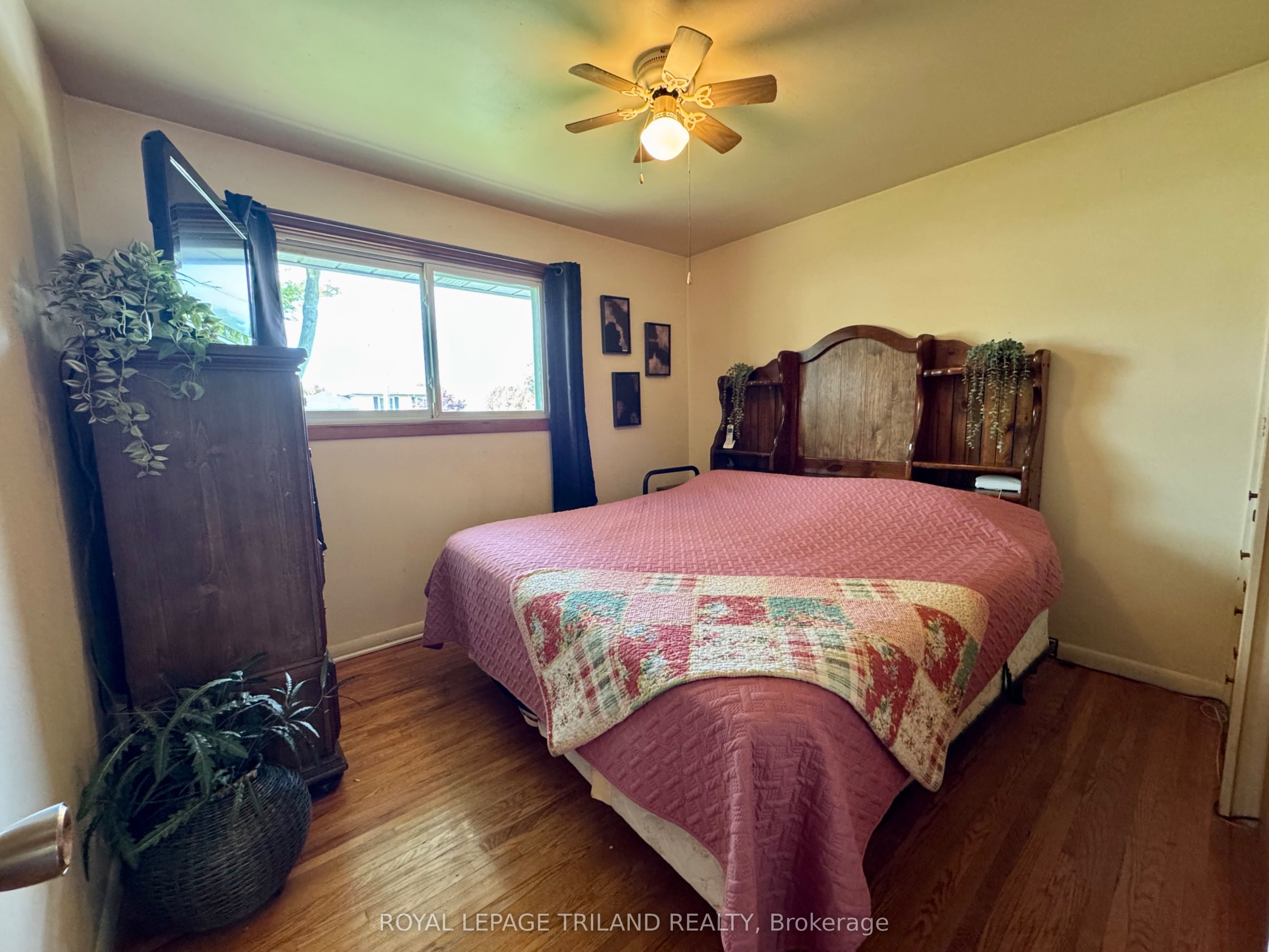 272 Richmond Street Property Photo 13