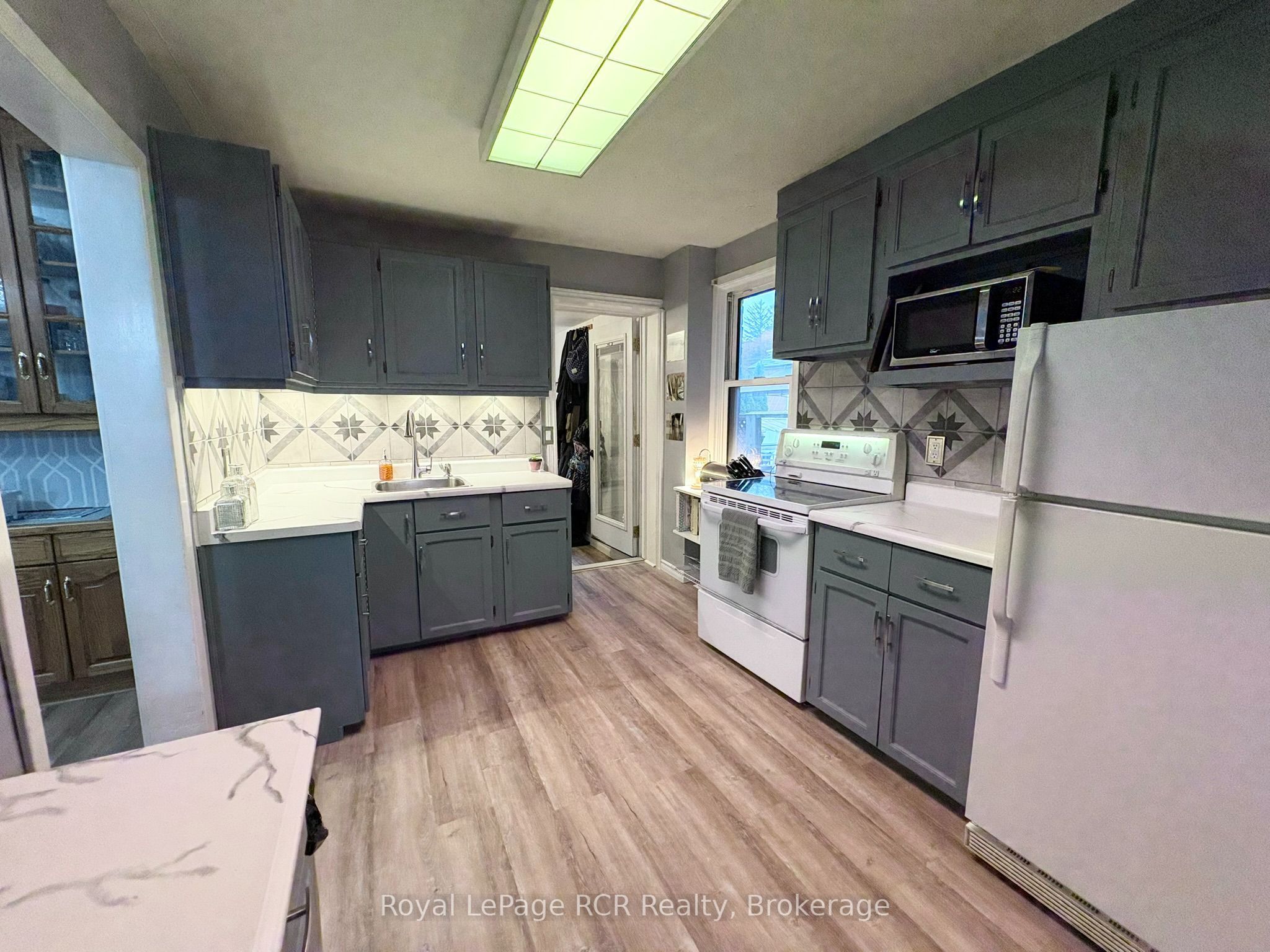 1192 2nd Avenue W Property Photo 13