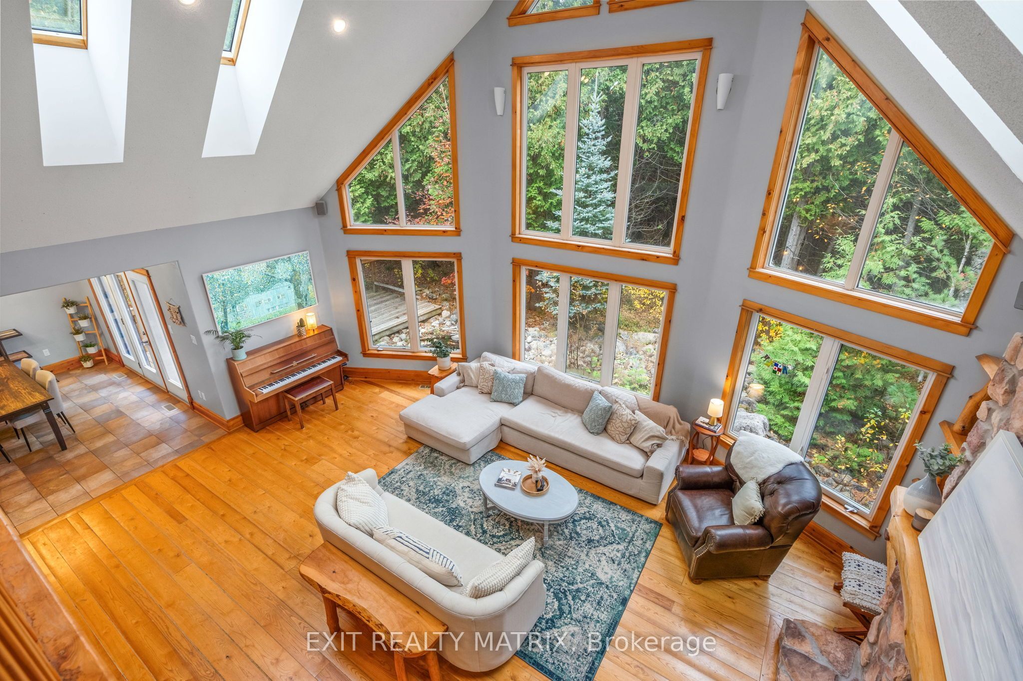 8010 Iveson Drive Property Photo 28