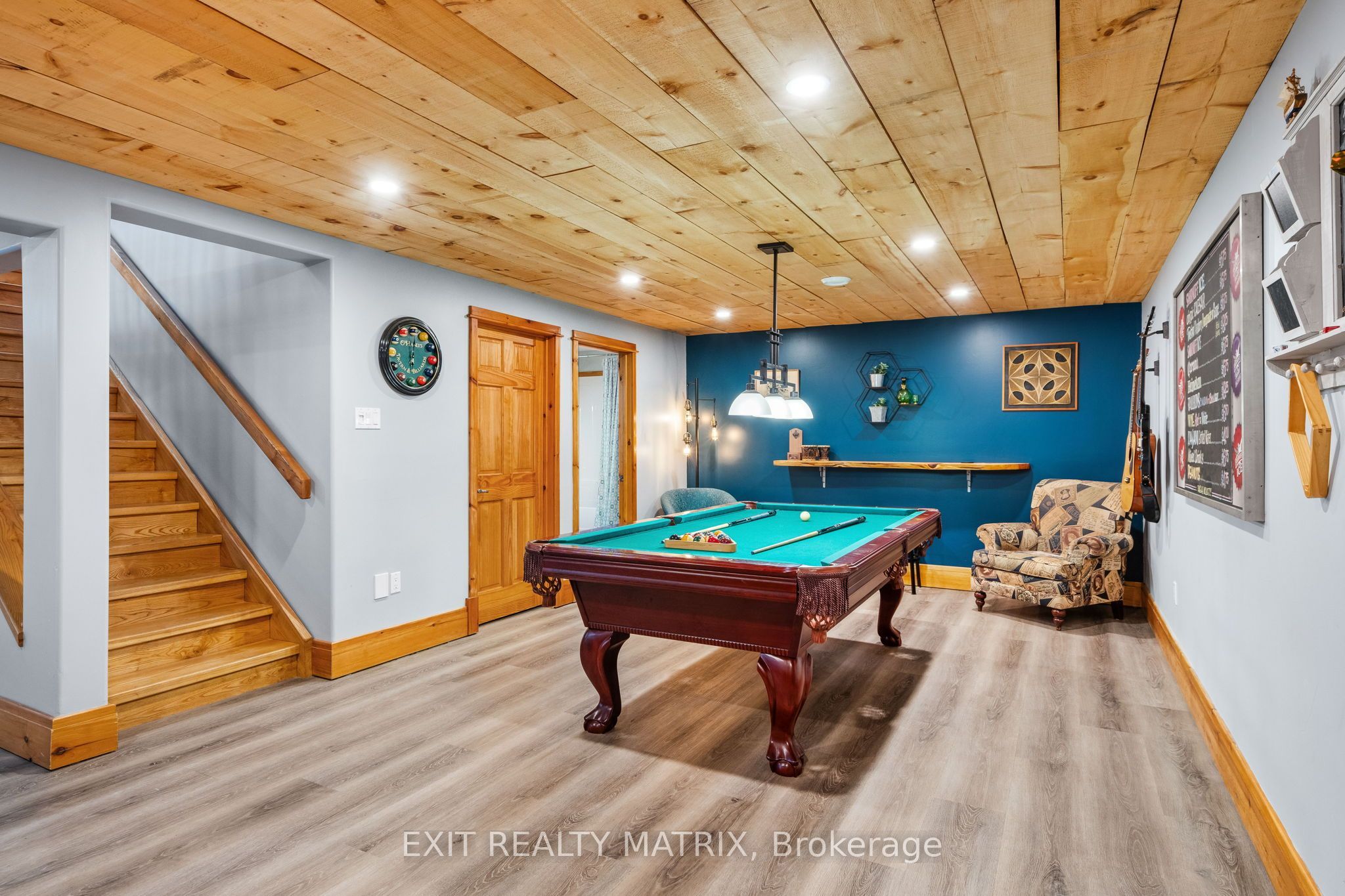 8010 Iveson Drive Property Photo 33