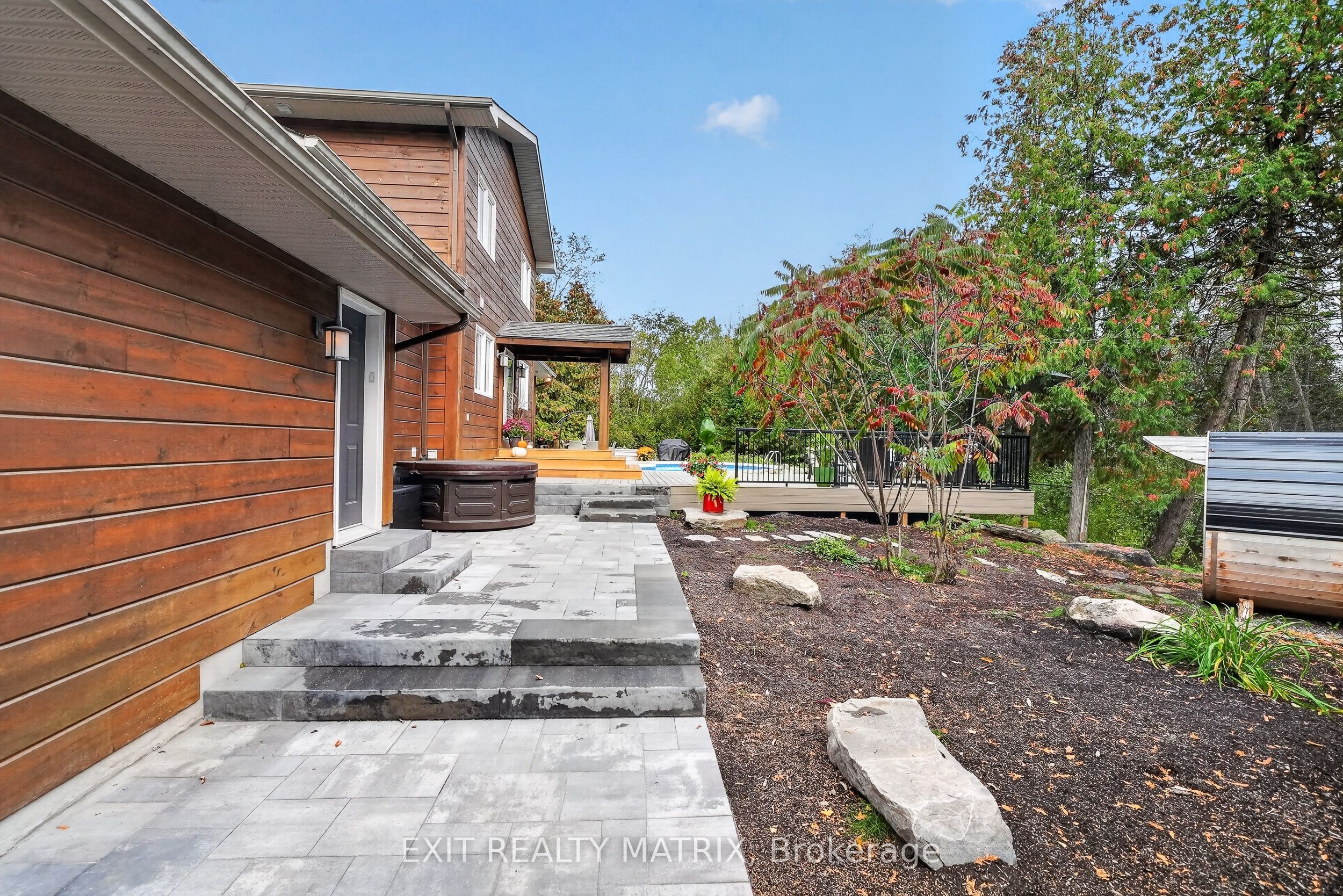 8010 Iveson Drive Property Photo 43