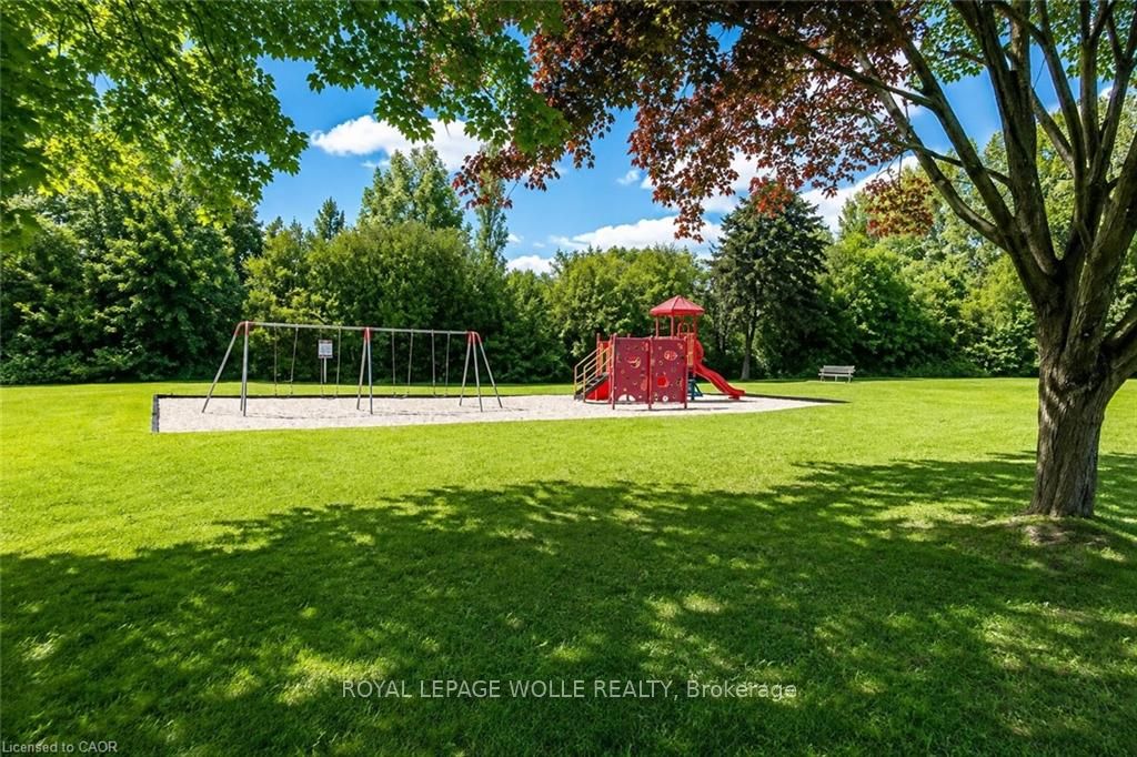 633 Barber Avenue N 7 Property Photo 11