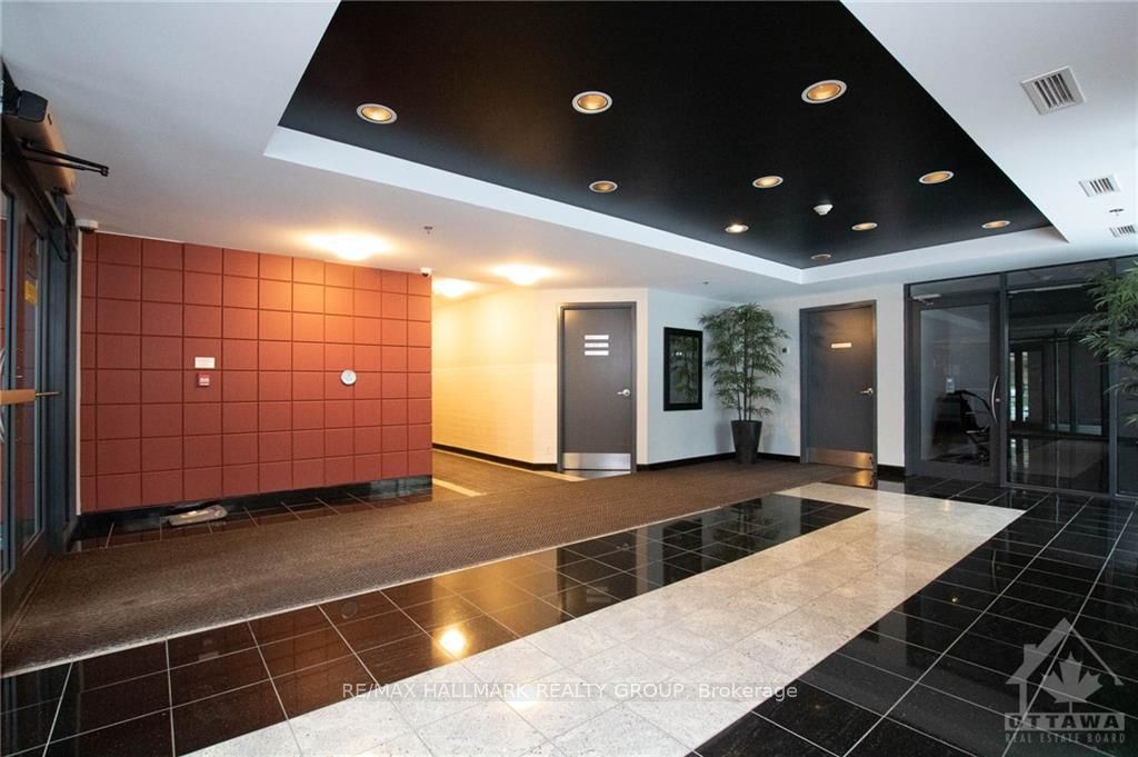 445 Laurier Avenue W 1405 Property Photo 4