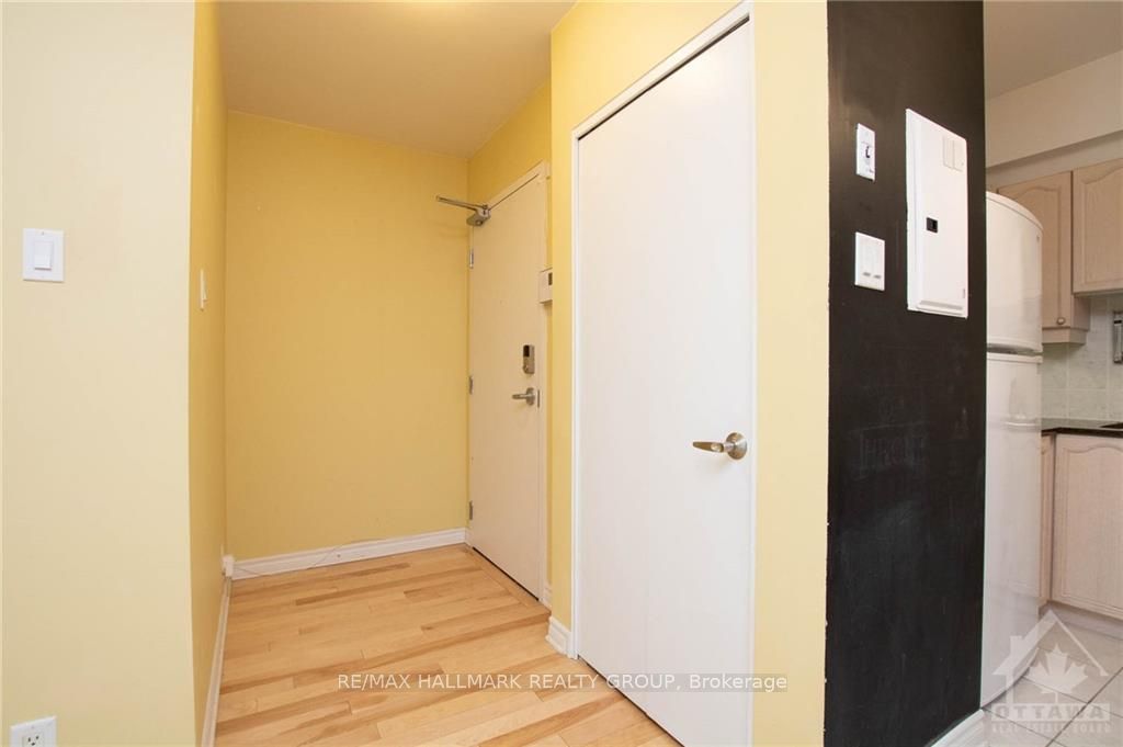 445 Laurier Avenue W 1405 Property Photo 9
