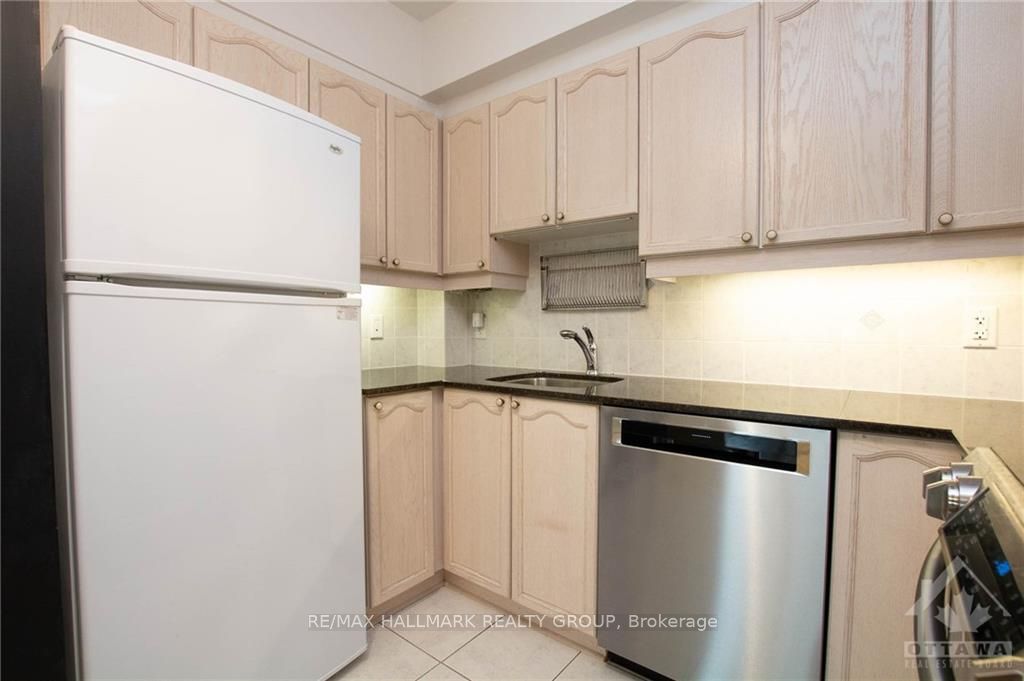 445 Laurier Avenue W 1405 Property Photo 15