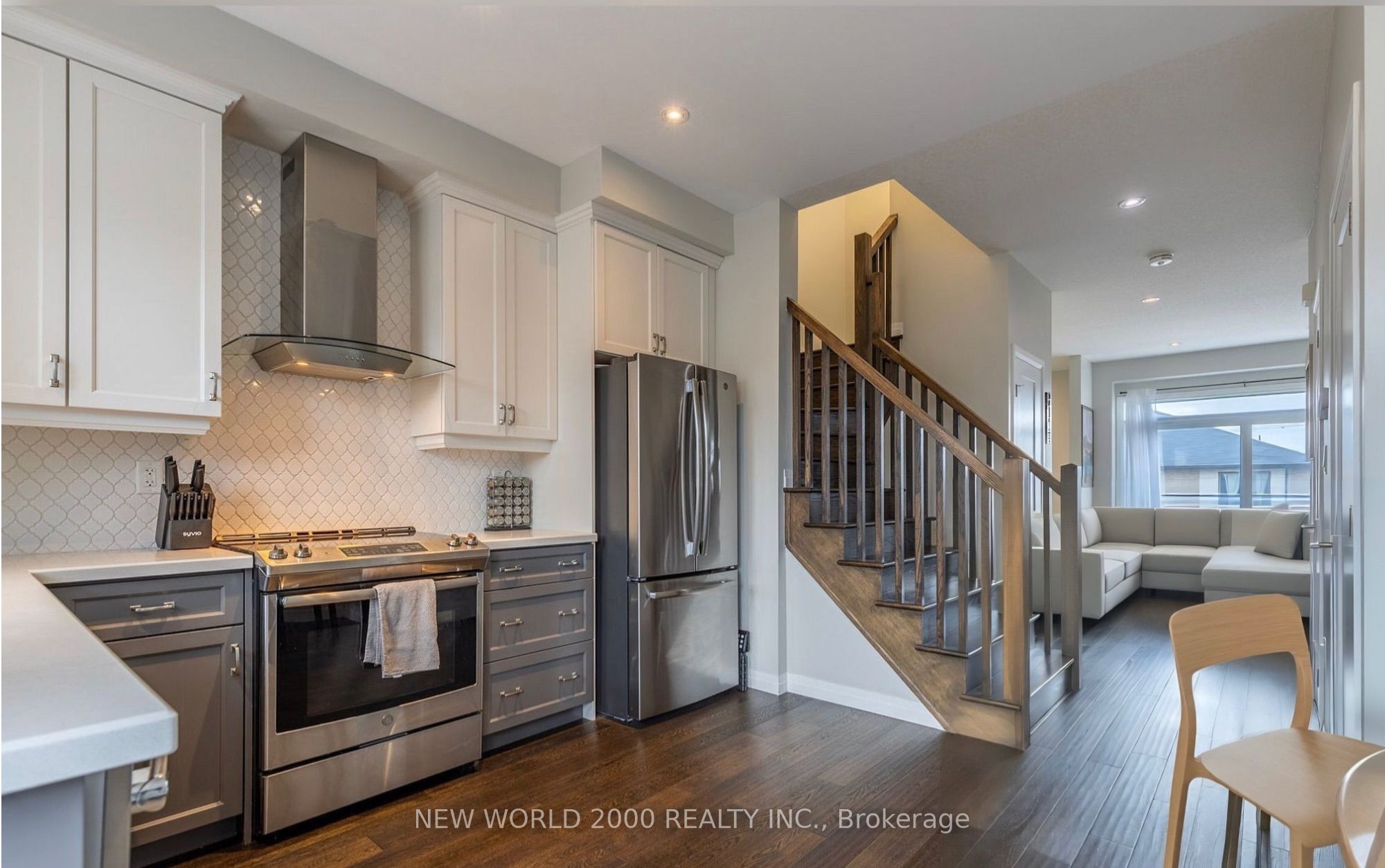 9 Soho Street Property Photo 2